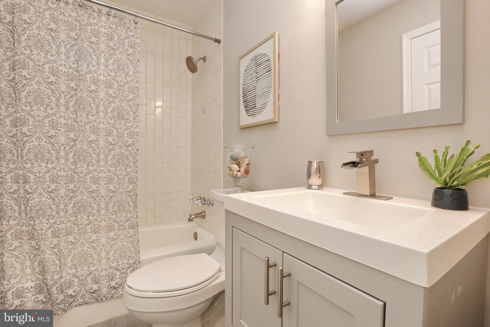 ST CHARLES - CARRINGTON - Residential