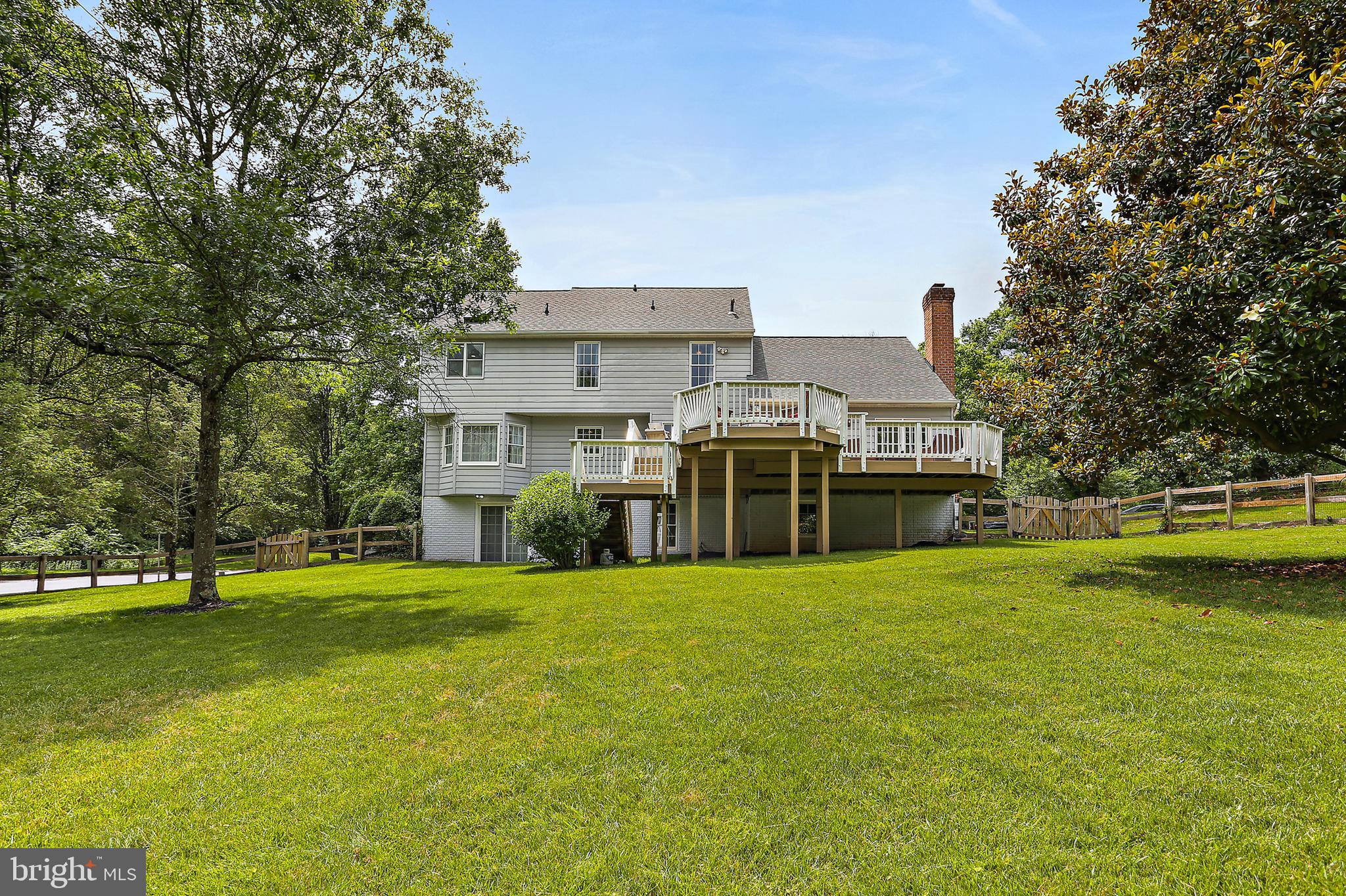 VILLAGE OF RIVER HILL - Residential