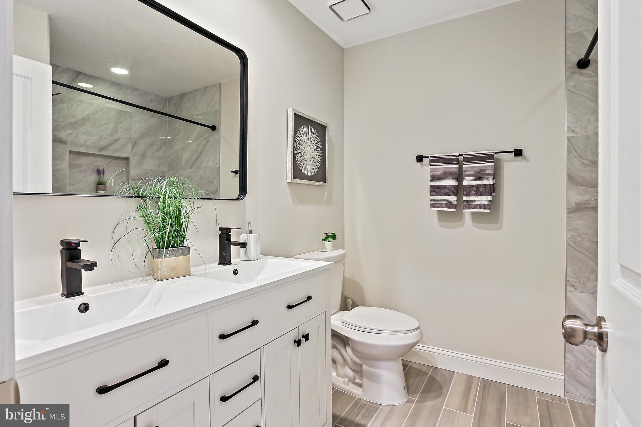 VILLAGE OF RIVER HILL - Residential