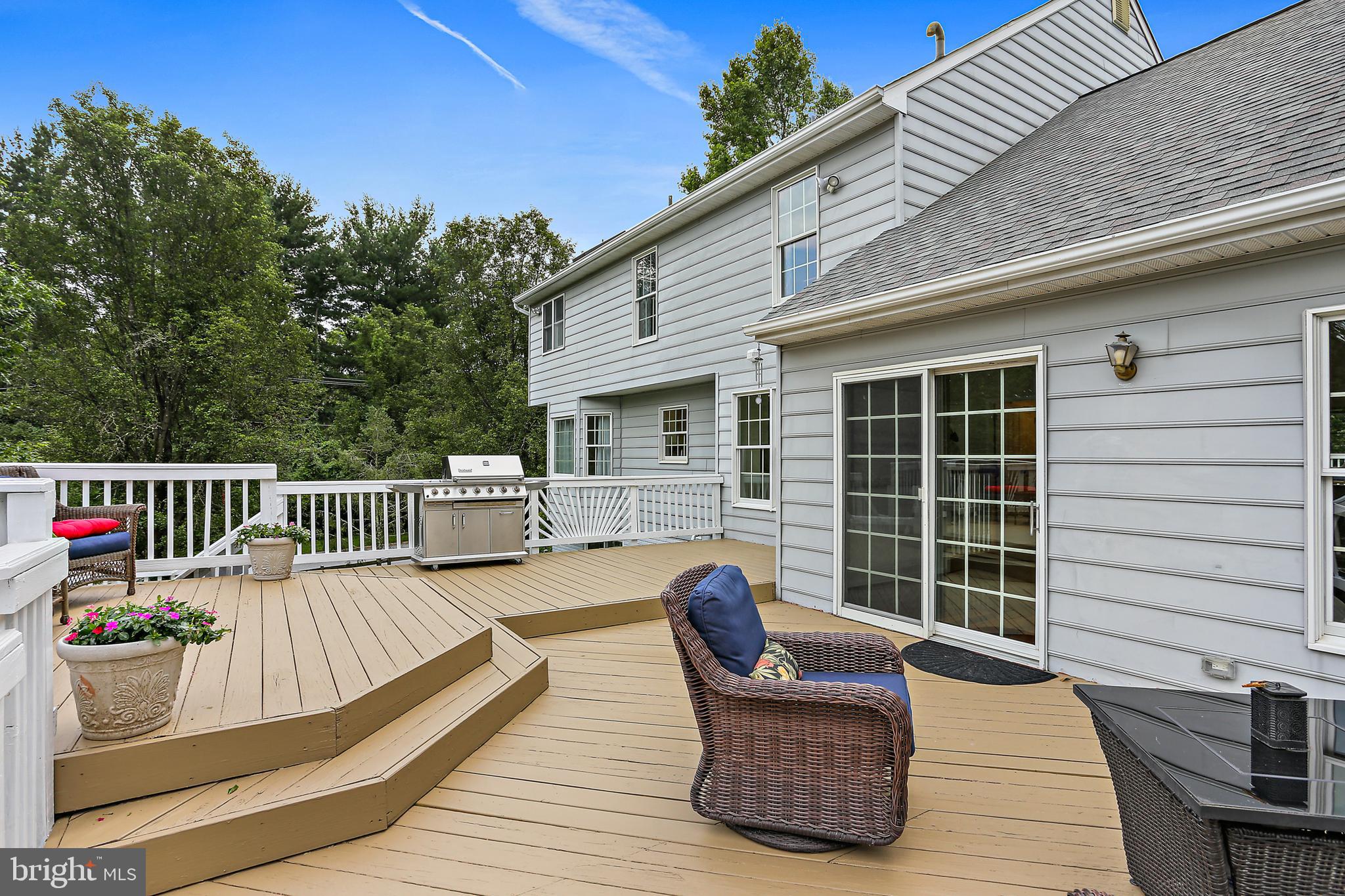 VILLAGE OF RIVER HILL - Residential