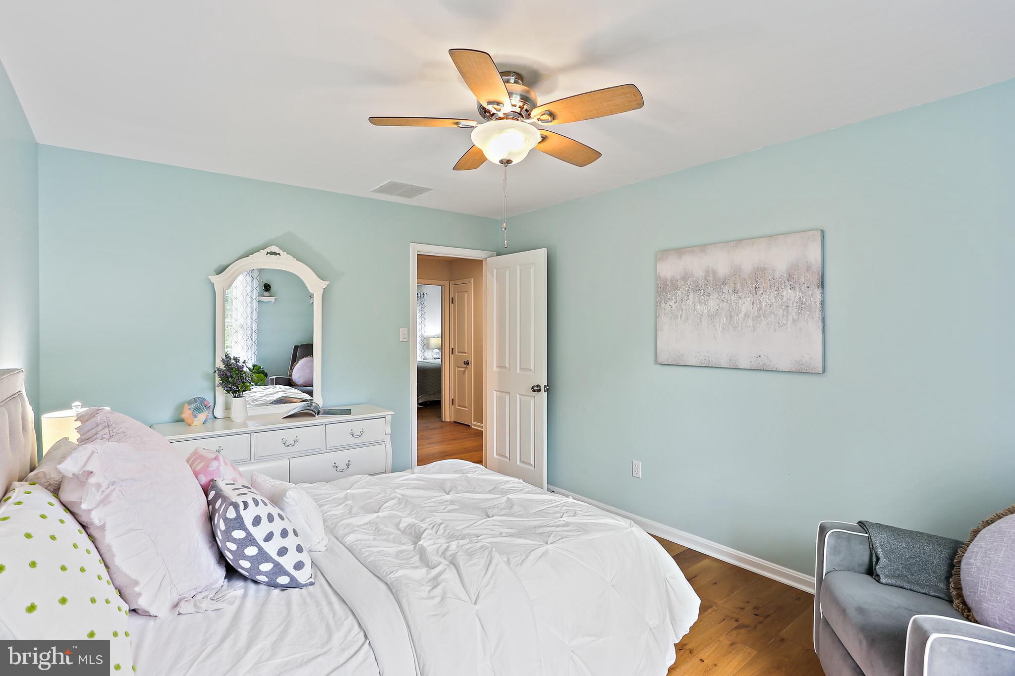 VILLAGE OF RIVER HILL - Residential