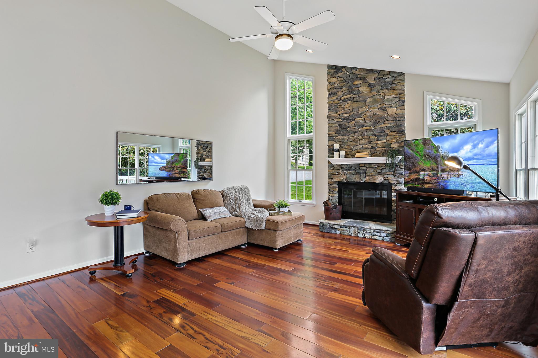 VILLAGE OF RIVER HILL - Residential