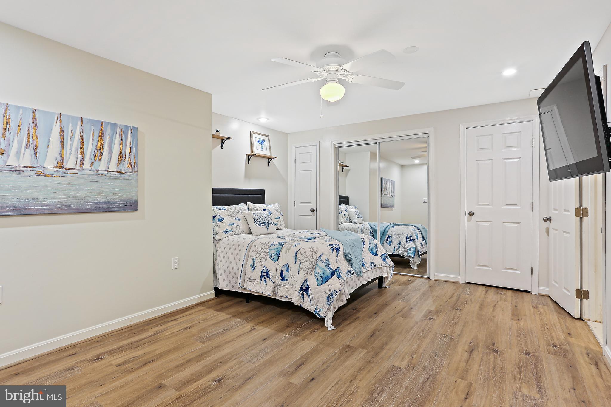 VILLAGE OF RIVER HILL - Residential