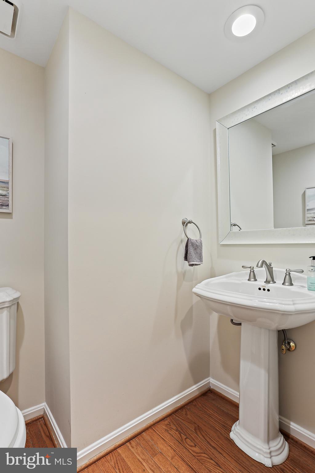 VILLAGE OF RIVER HILL - Residential