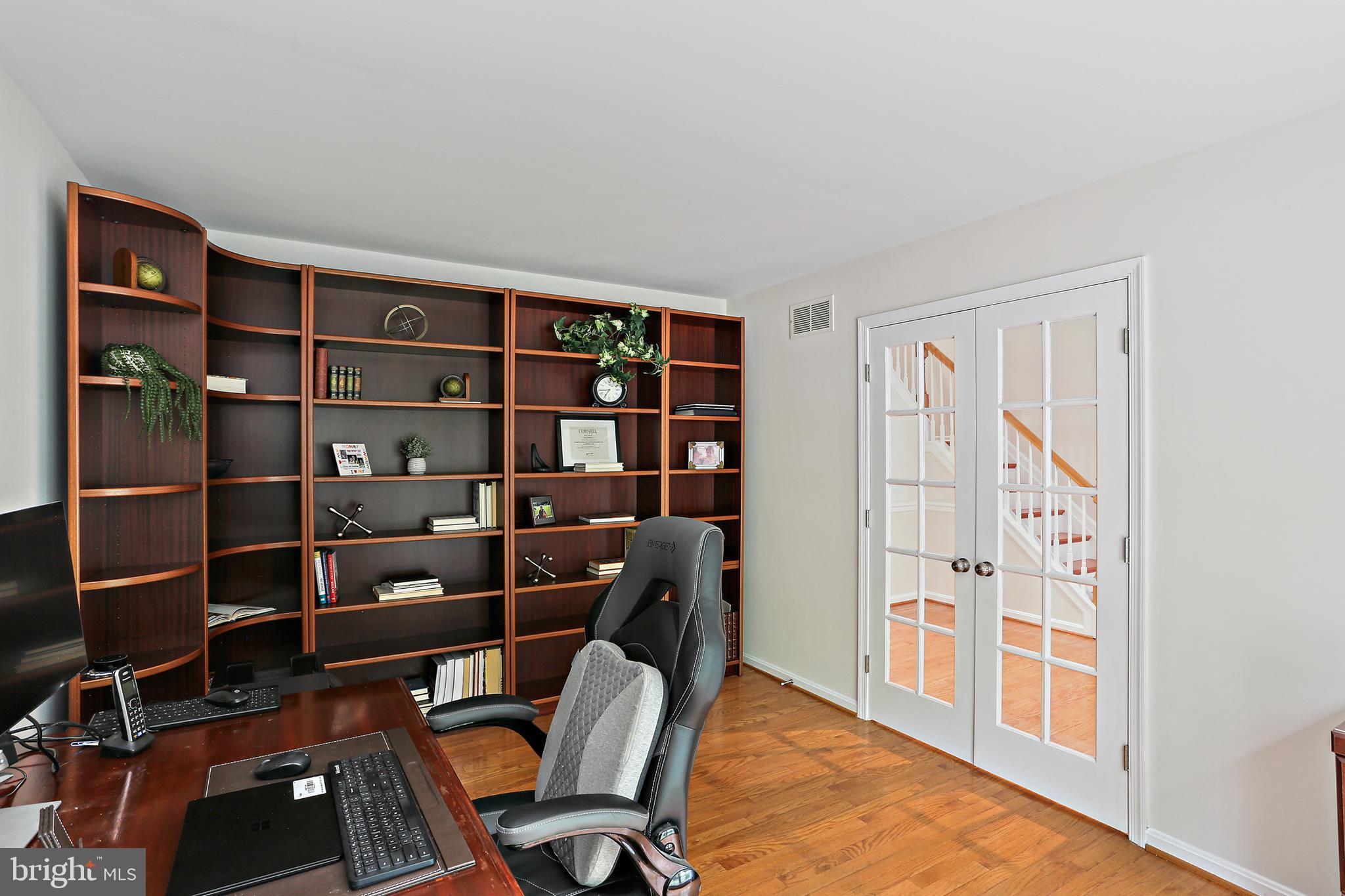 VILLAGE OF RIVER HILL - Residential