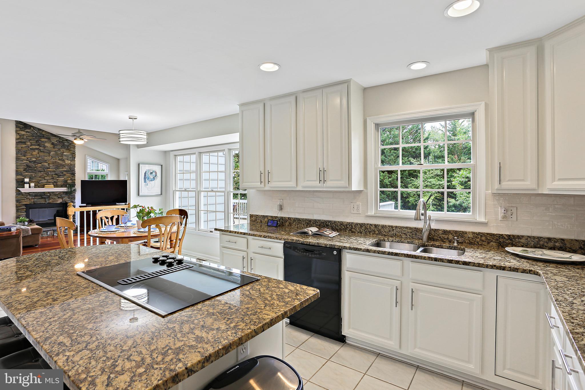 VILLAGE OF RIVER HILL - Residential