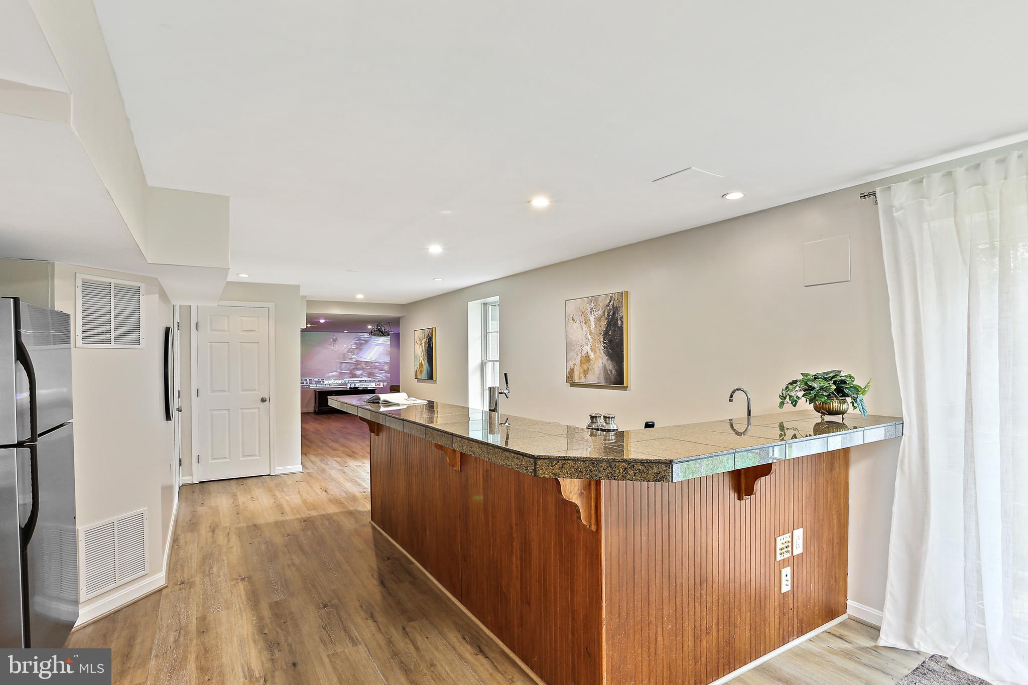 VILLAGE OF RIVER HILL - Residential