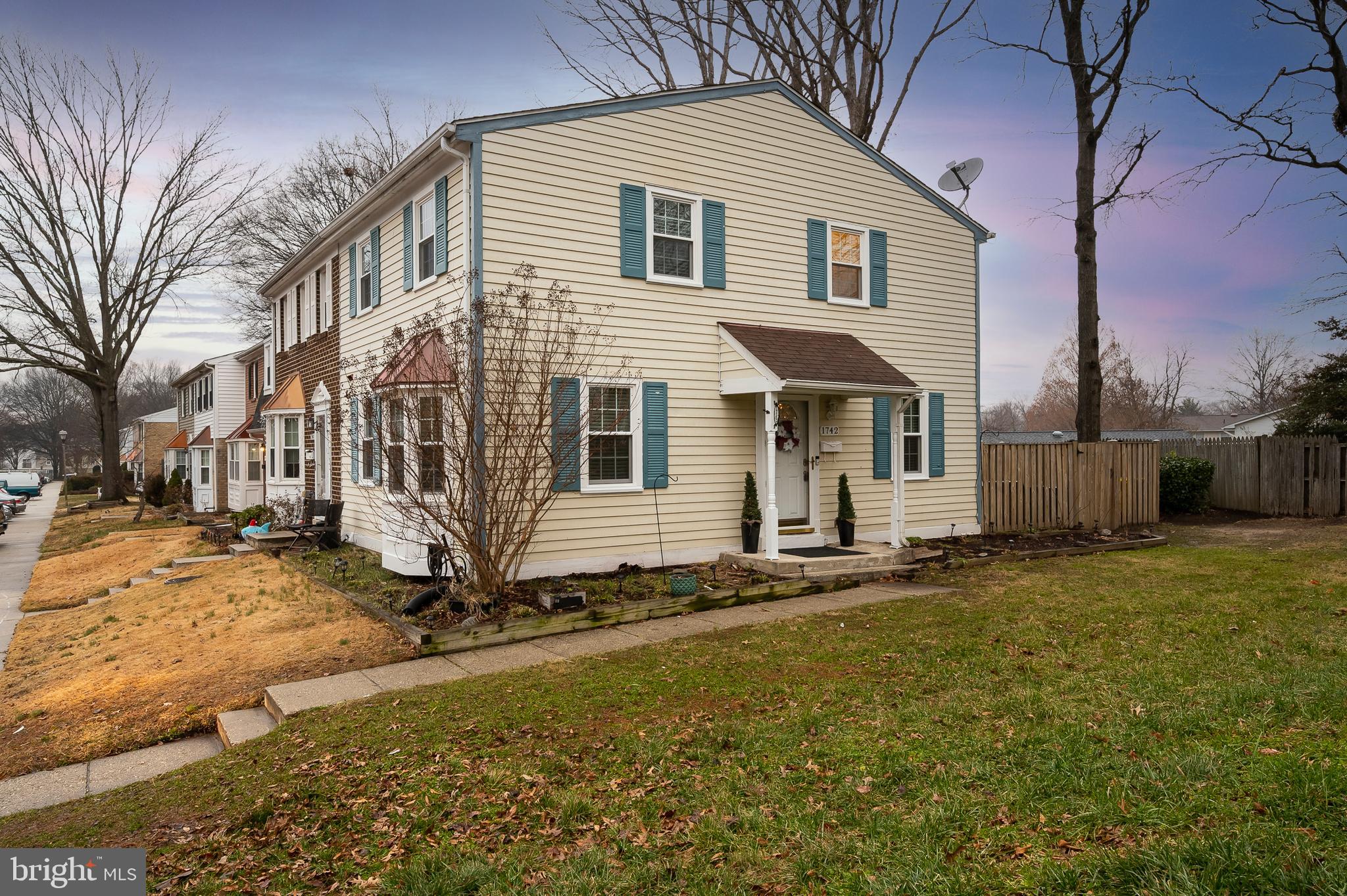 CROFTON SQUARE - Residential