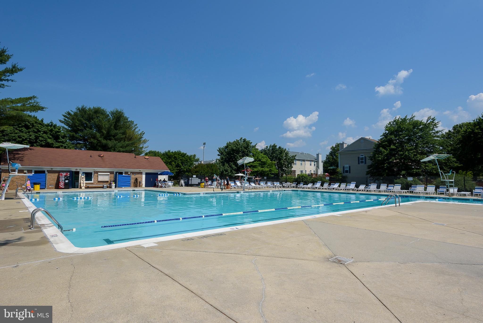 CROFTON SQUARE - Residential