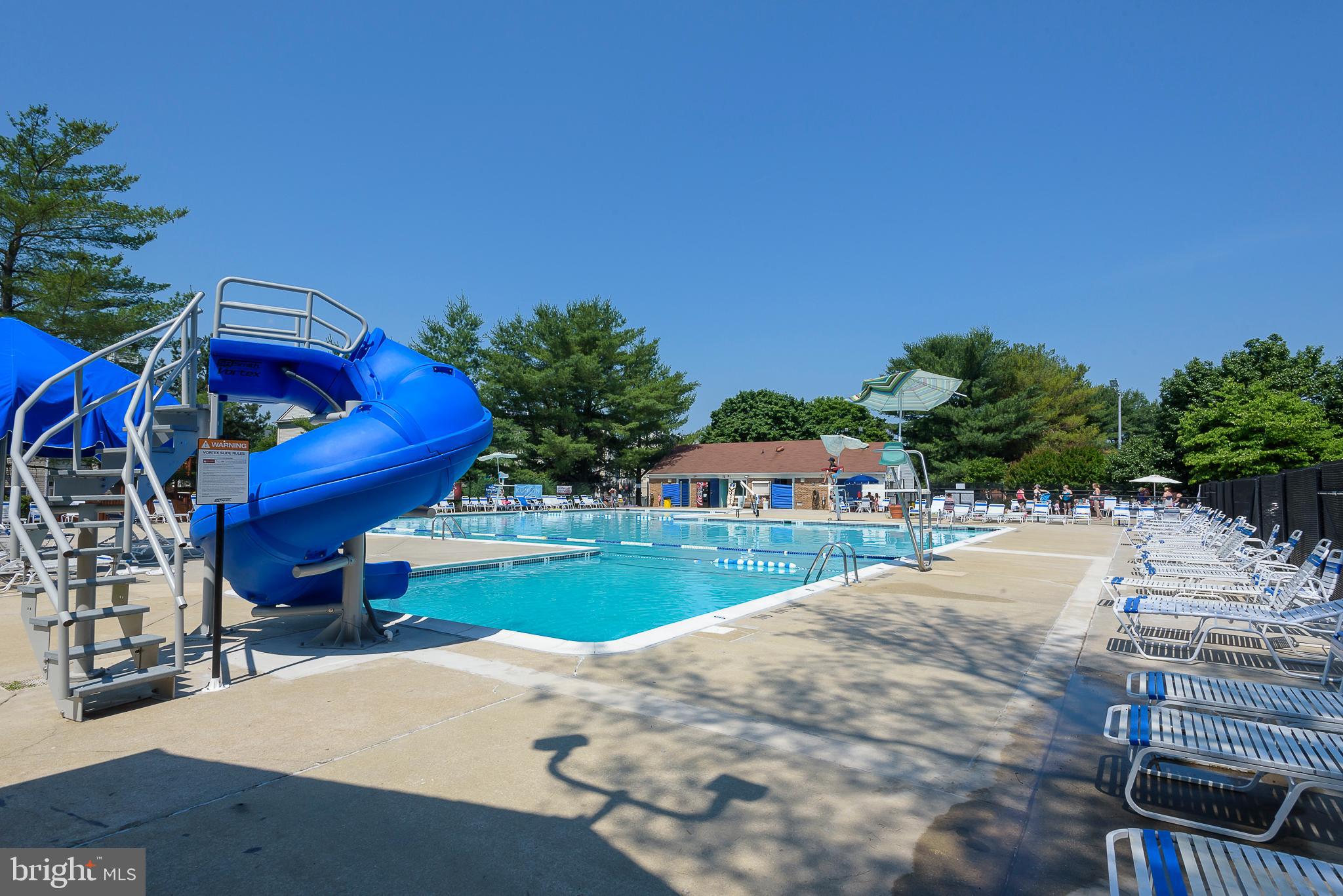 CROFTON SQUARE - Residential