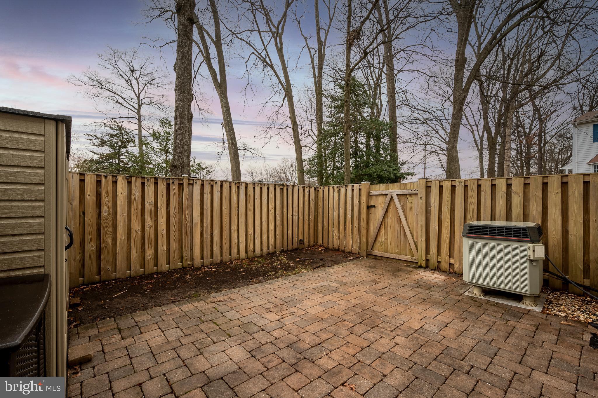 CROFTON SQUARE - Residential