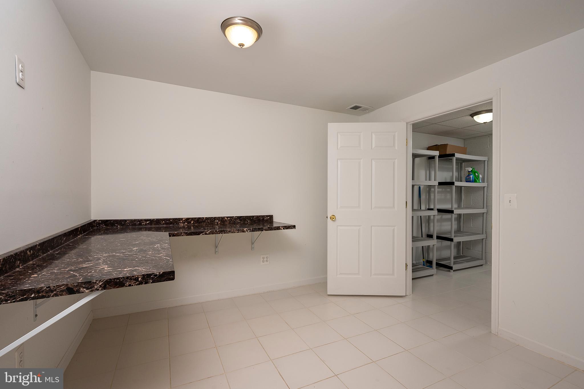 CROFTON SQUARE - Residential