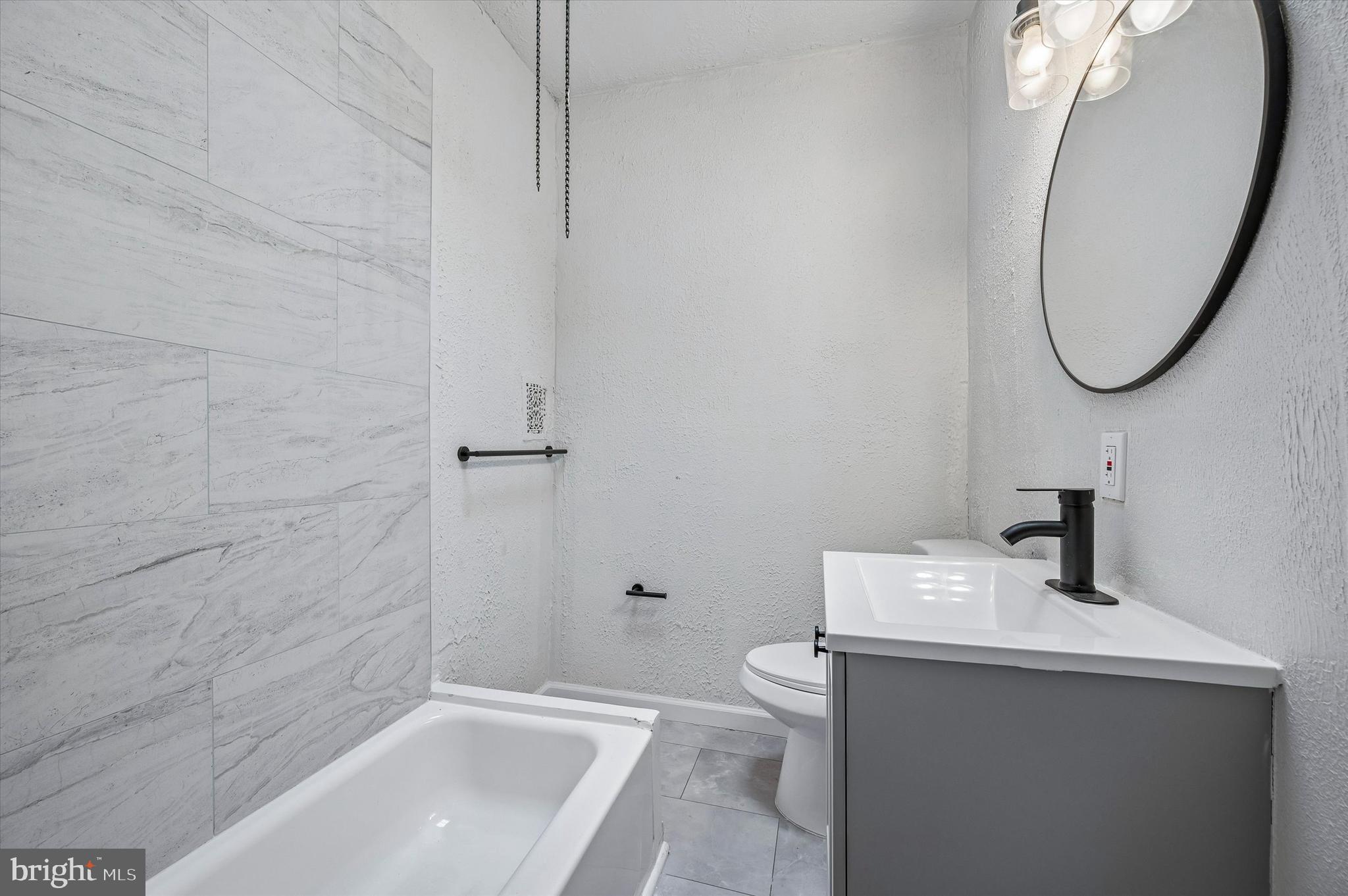 PHILADELPHIA (SOUTHWEST) - Residential