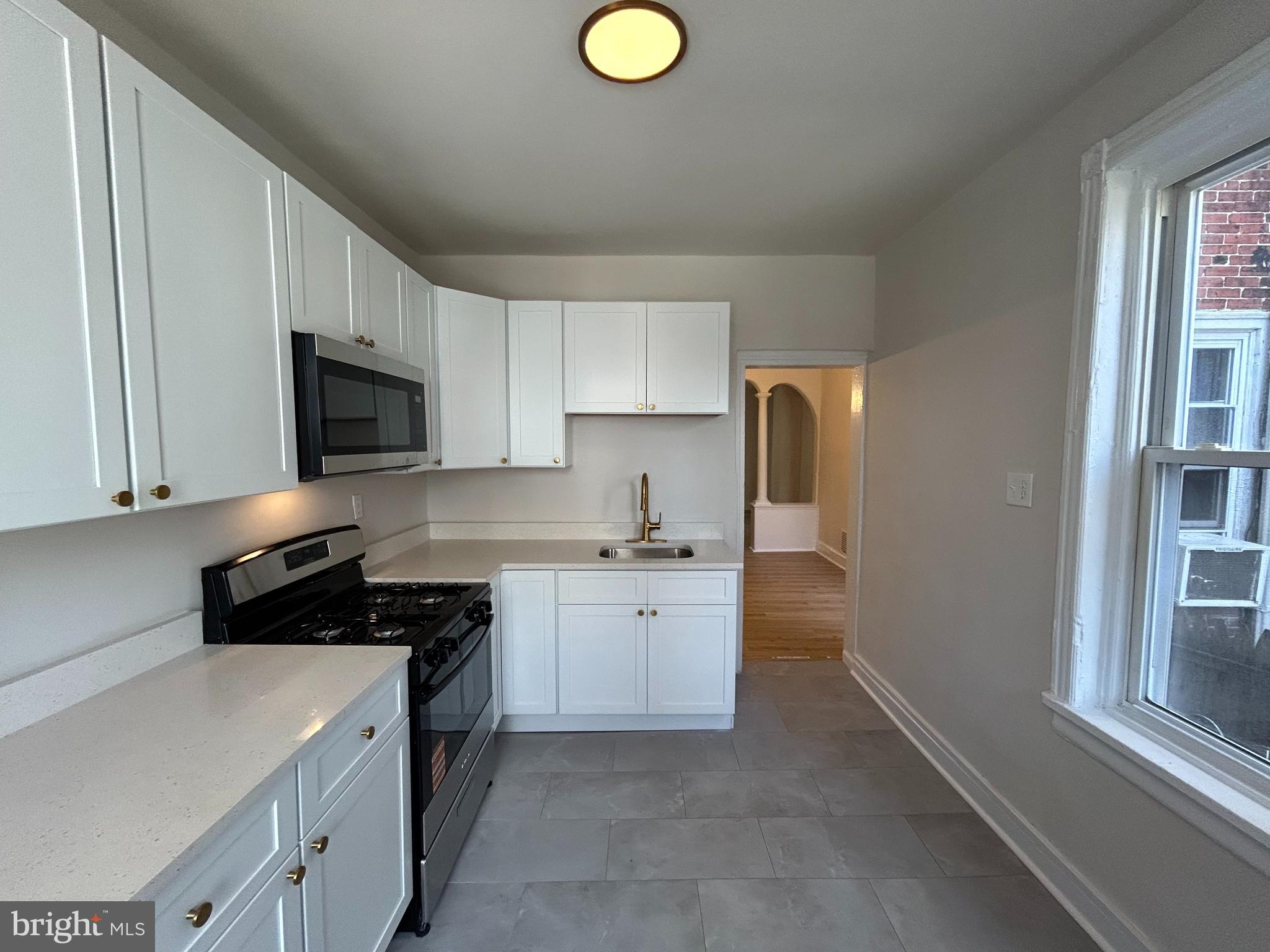 PHILADELPHIA (SOUTHWEST) - Residential