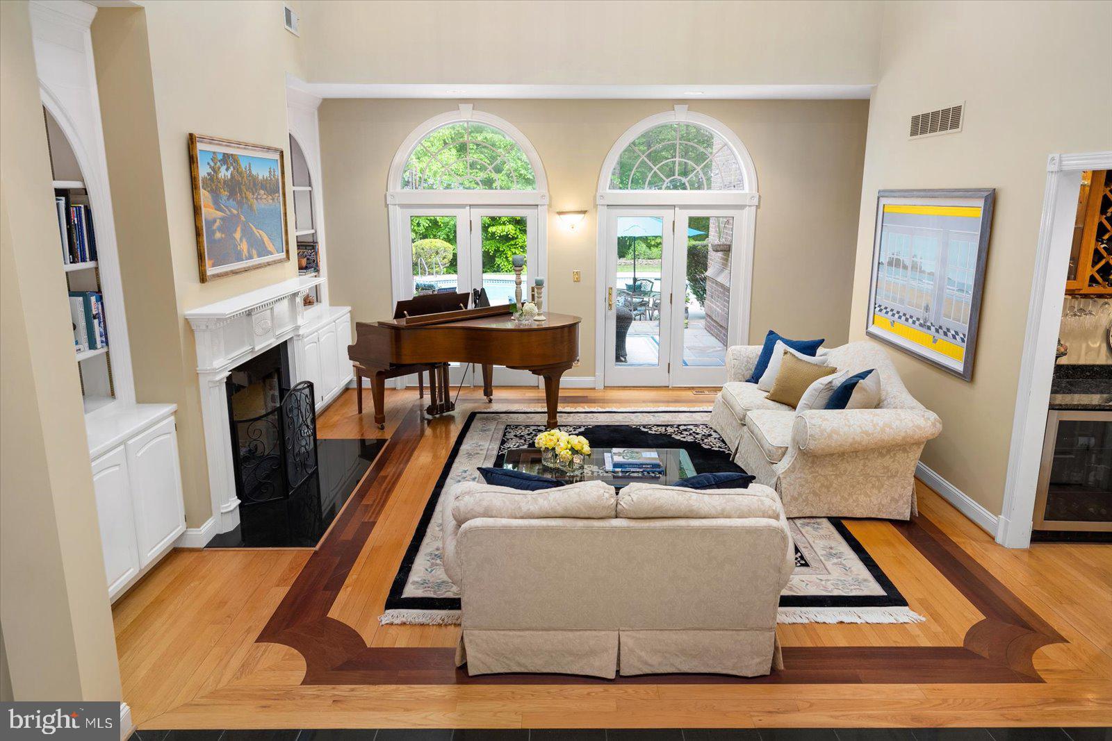 BELVOIR FARMS - Residential