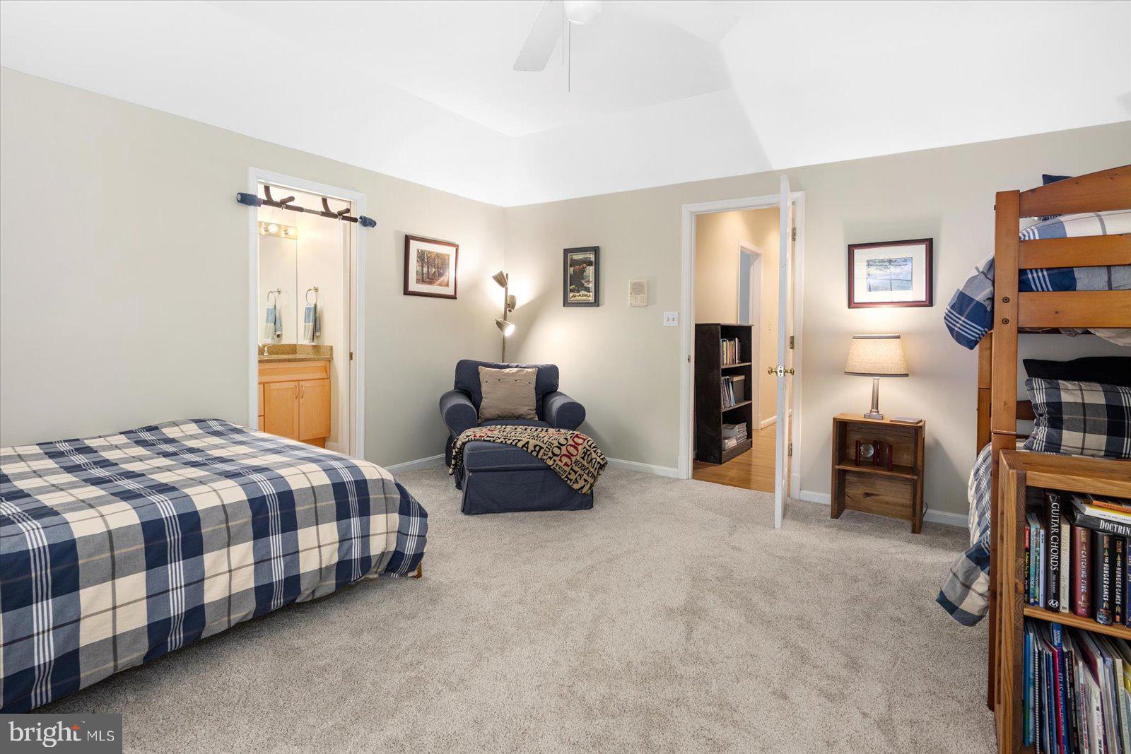 BELVOIR FARMS - Residential