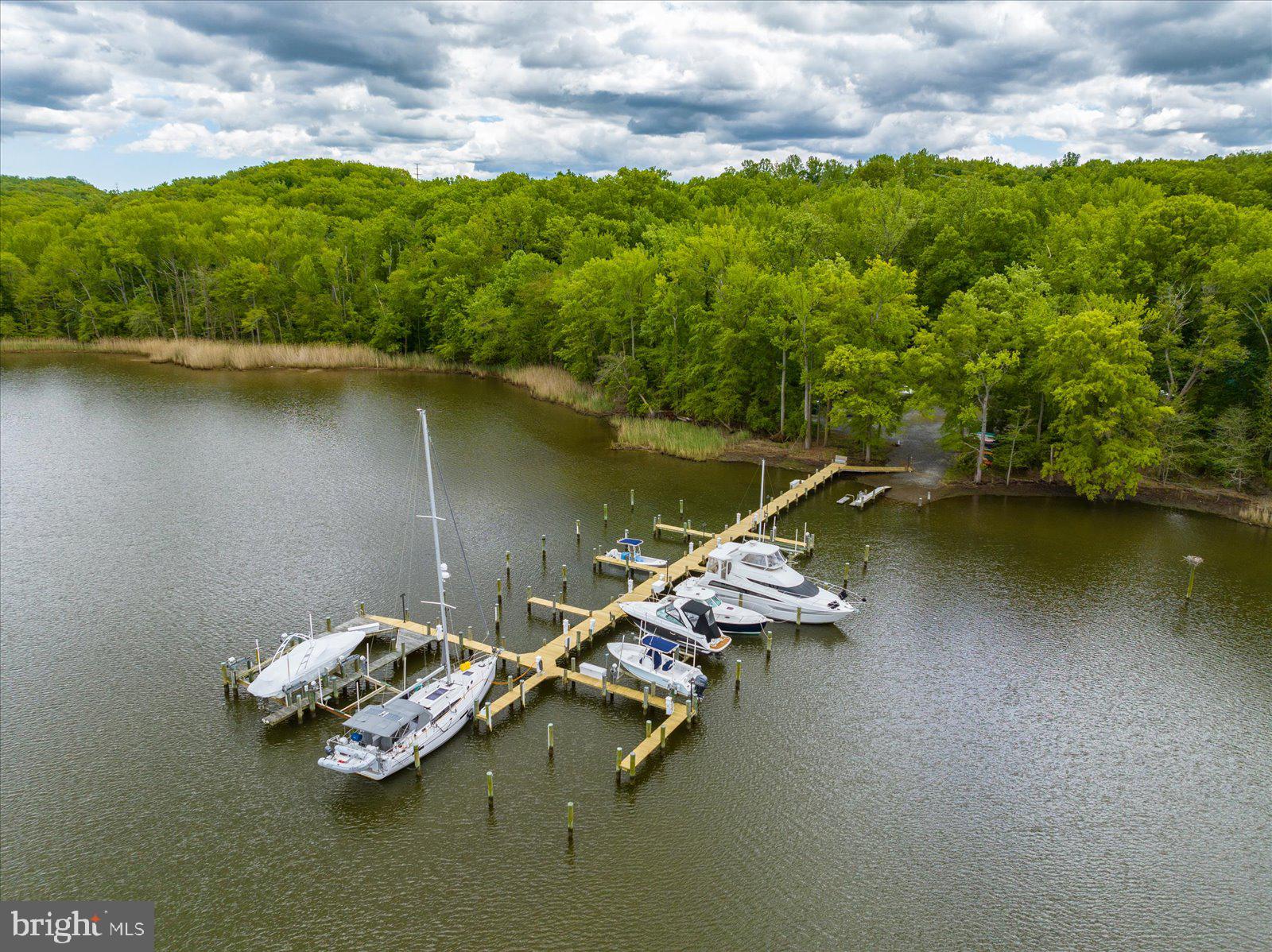 BELVOIR FARMS - Residential