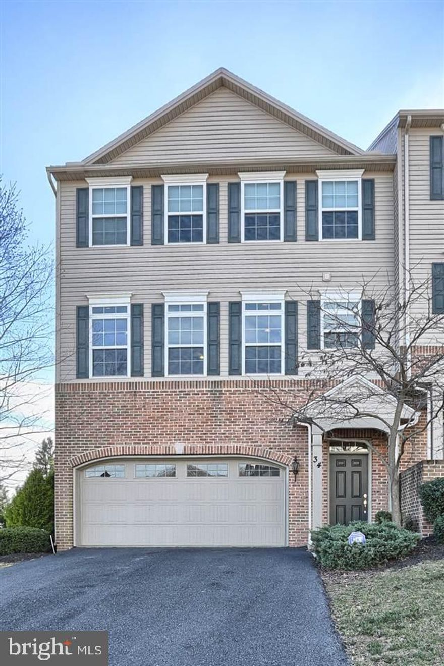 Lovely upscale end unit in Copper Ridge with numerous upgrades. Beautiful hardwood & tile floors, granite counters & deck overlooking trees. Master suite with tray ceiling, WIC, bath with jetted tub & separate shower. Finished first floor bonus room with walk-out to patio & RI for bath. 2 car garage with shelves. Cul-de-sac setting with privacy. Great neighborhood location. OPEN SUNDAY MARCH 20TH FROM 1:00-3:00.