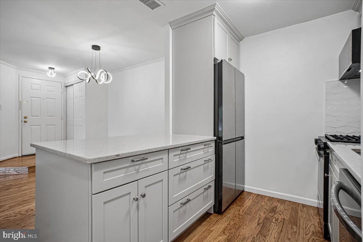 BURKE COVE - Residential