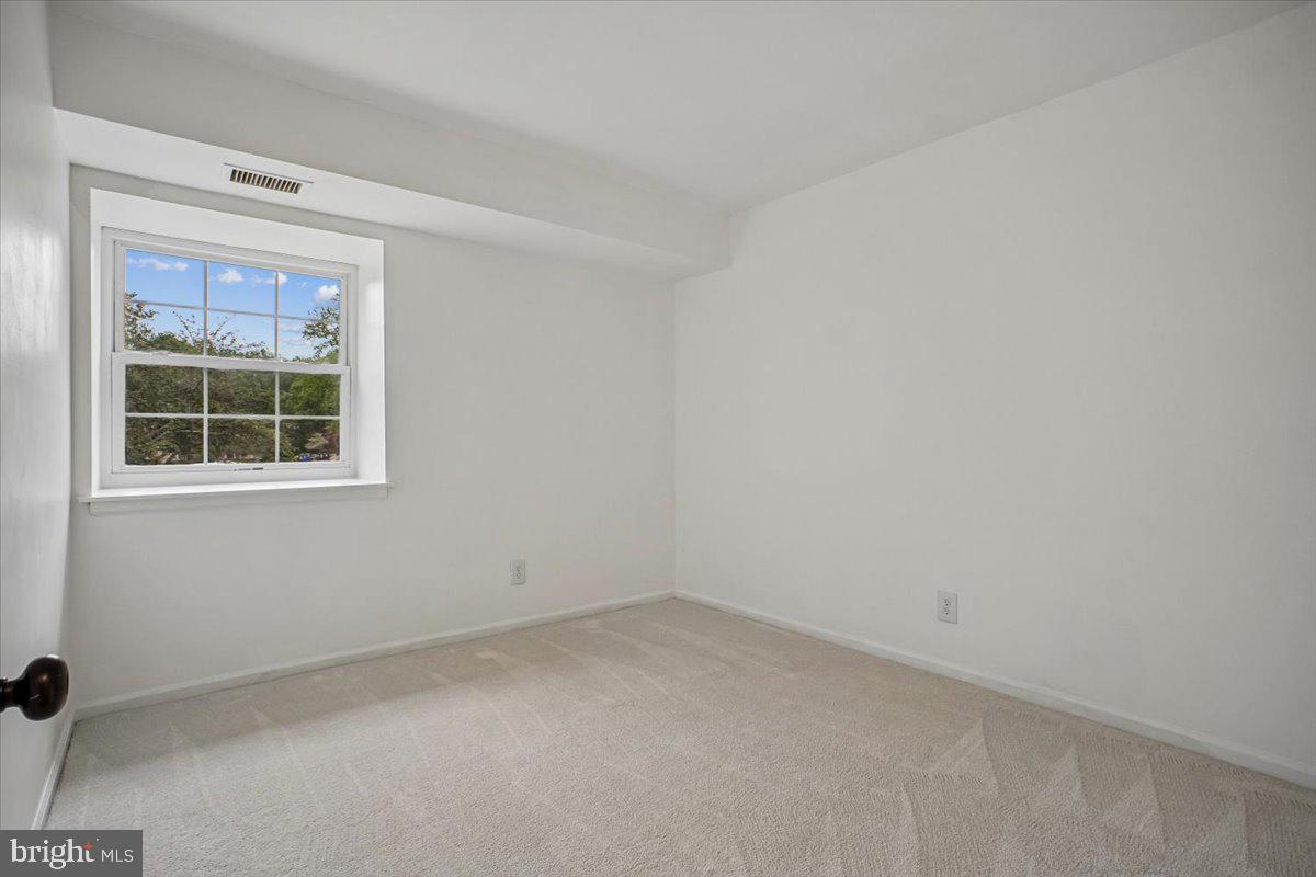 BURKE COVE - Residential