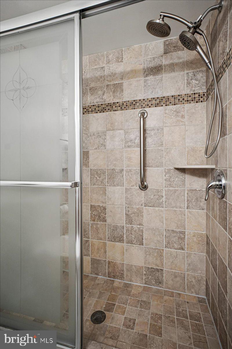 BURKE COVE - Residential