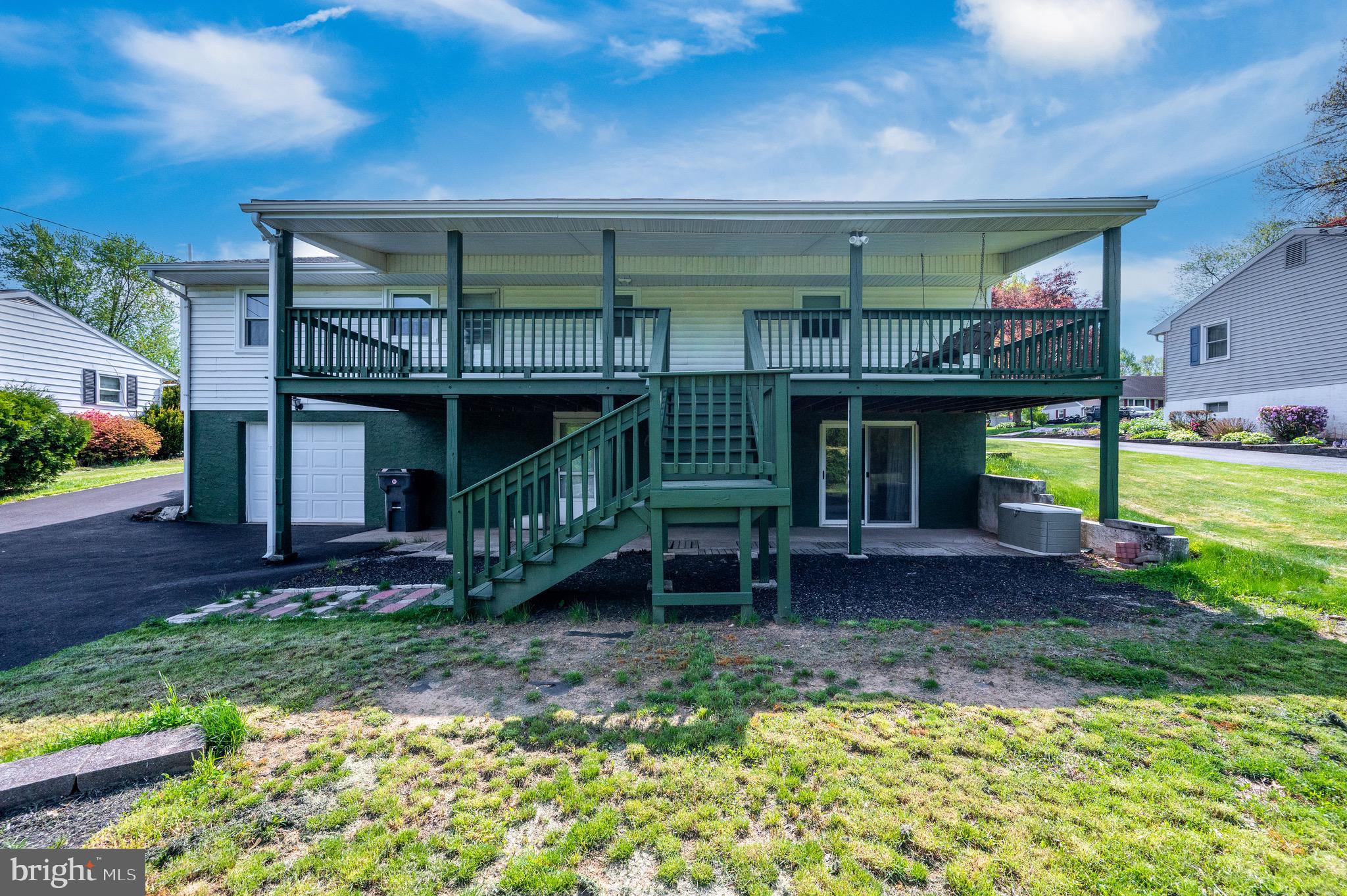 MAPLE SPRINGS - Residential