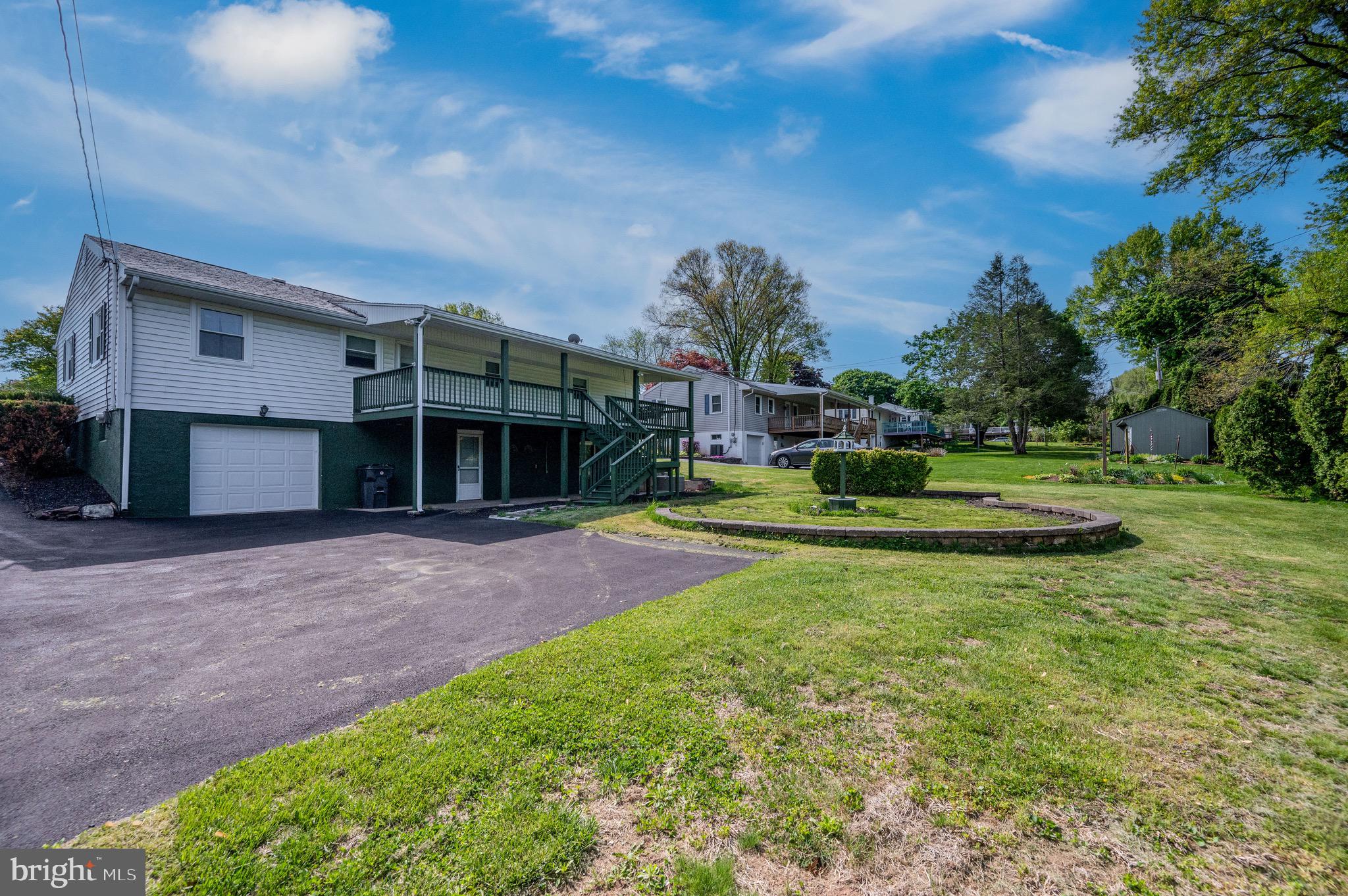 MAPLE SPRINGS - Residential