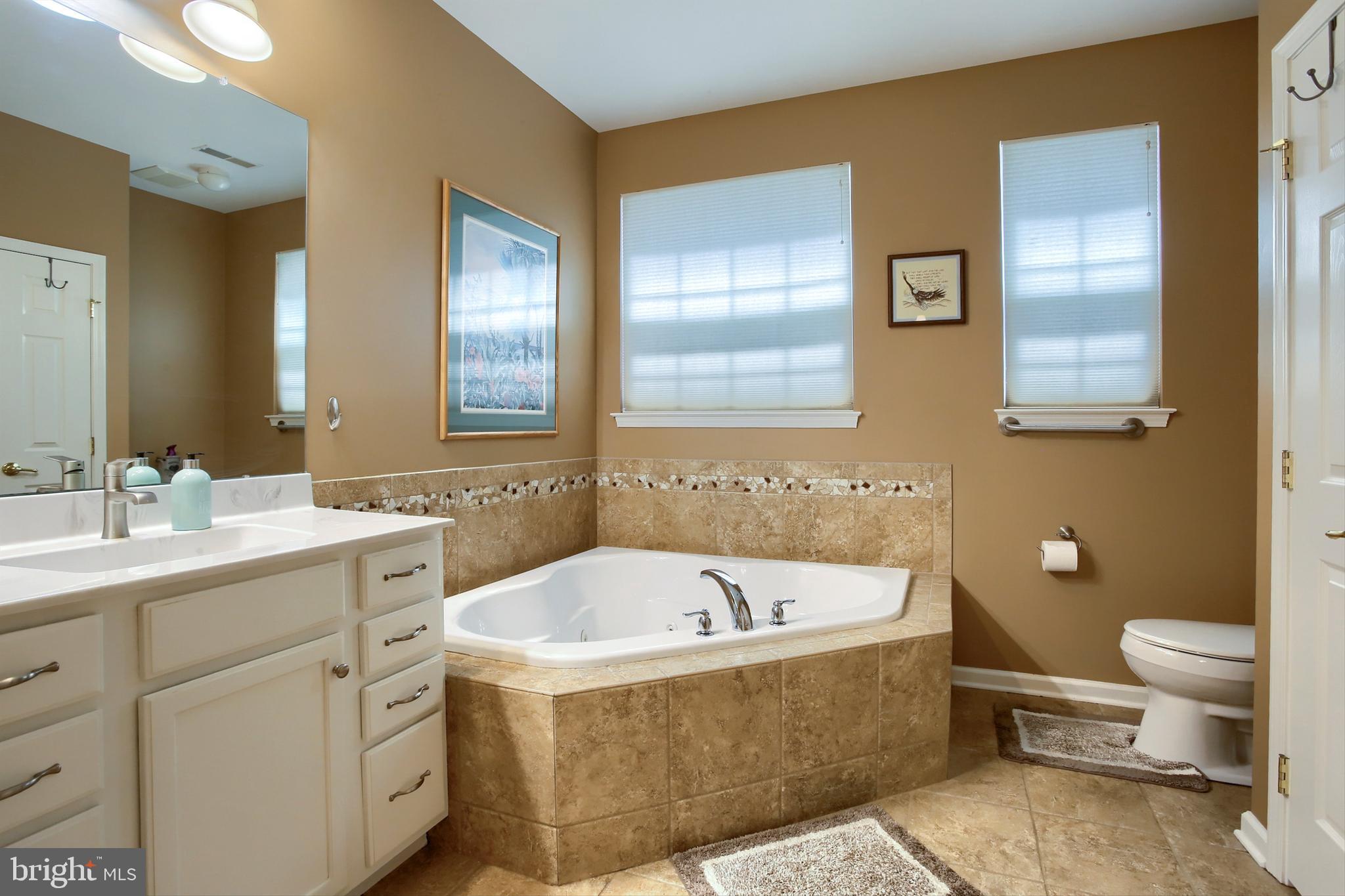FOUR SEASONS AT ELM TREE - Residential
