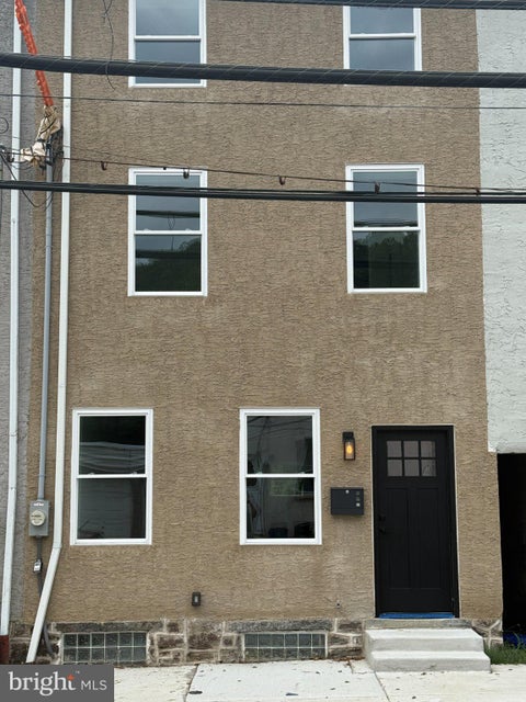 Townhouse For Sale - 4810 Umbria St<br/> Philadelphia County, PHILADELPHIA, PA 19127