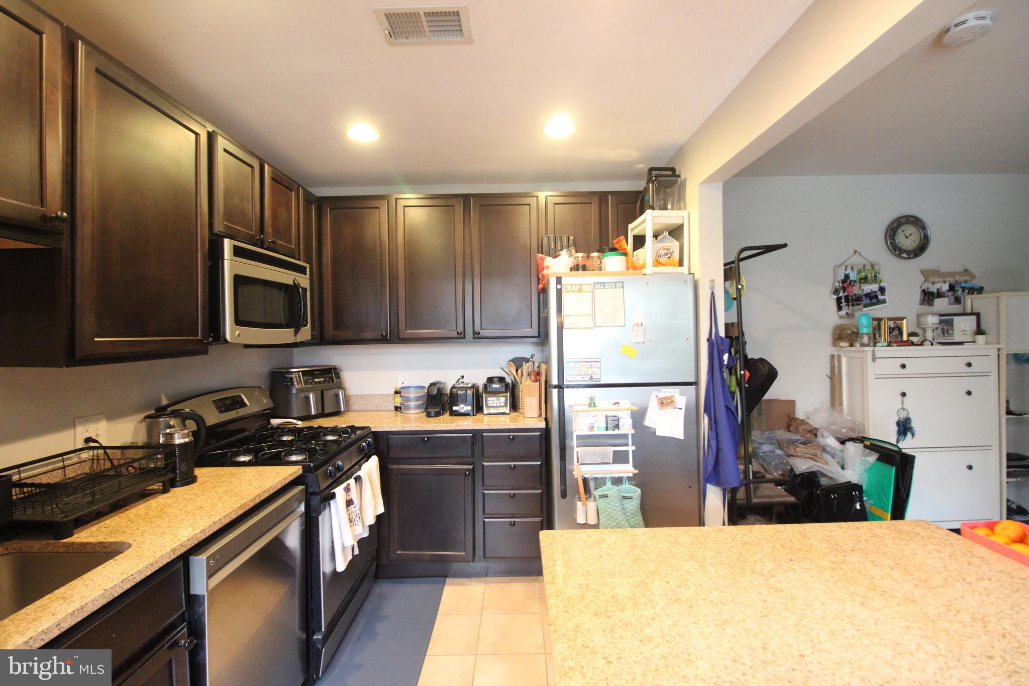 1221 N QUINN STREET 12