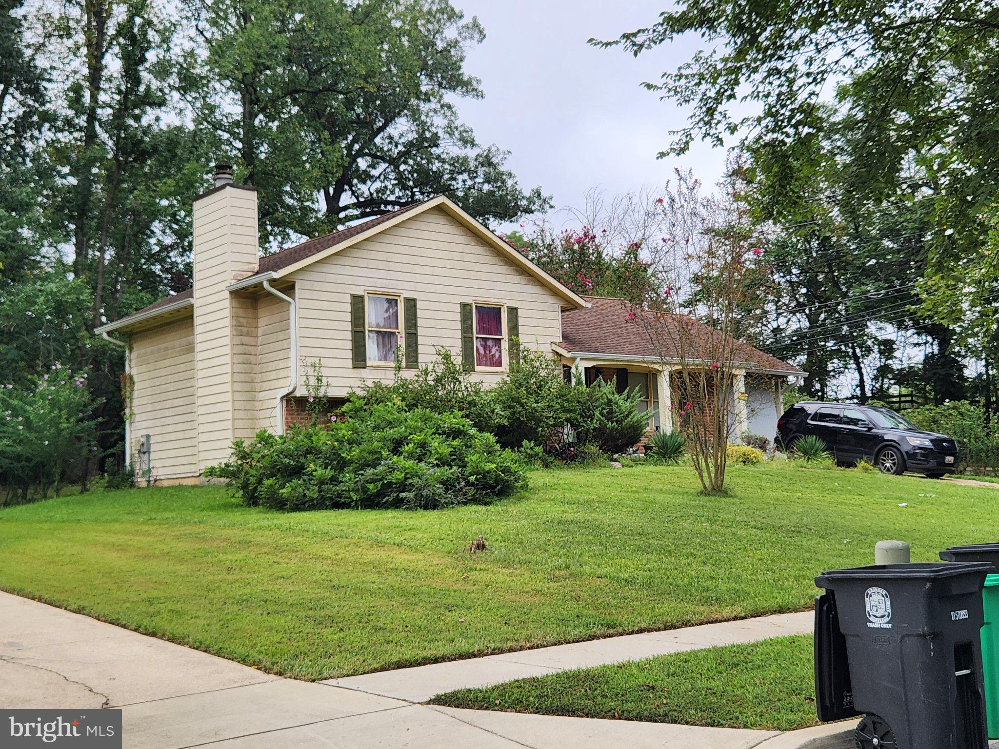 9901 QUIET GLEN COURT