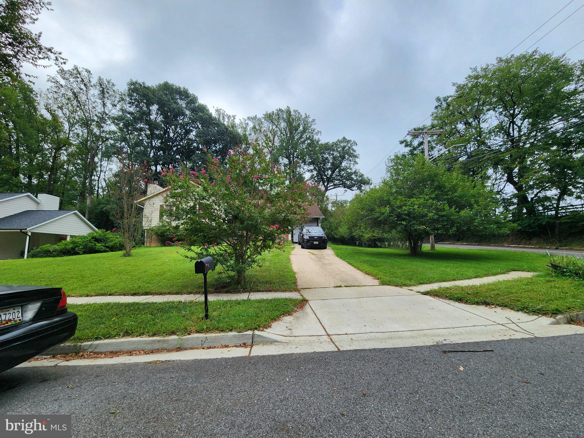 9901 QUIET GLEN COURT
