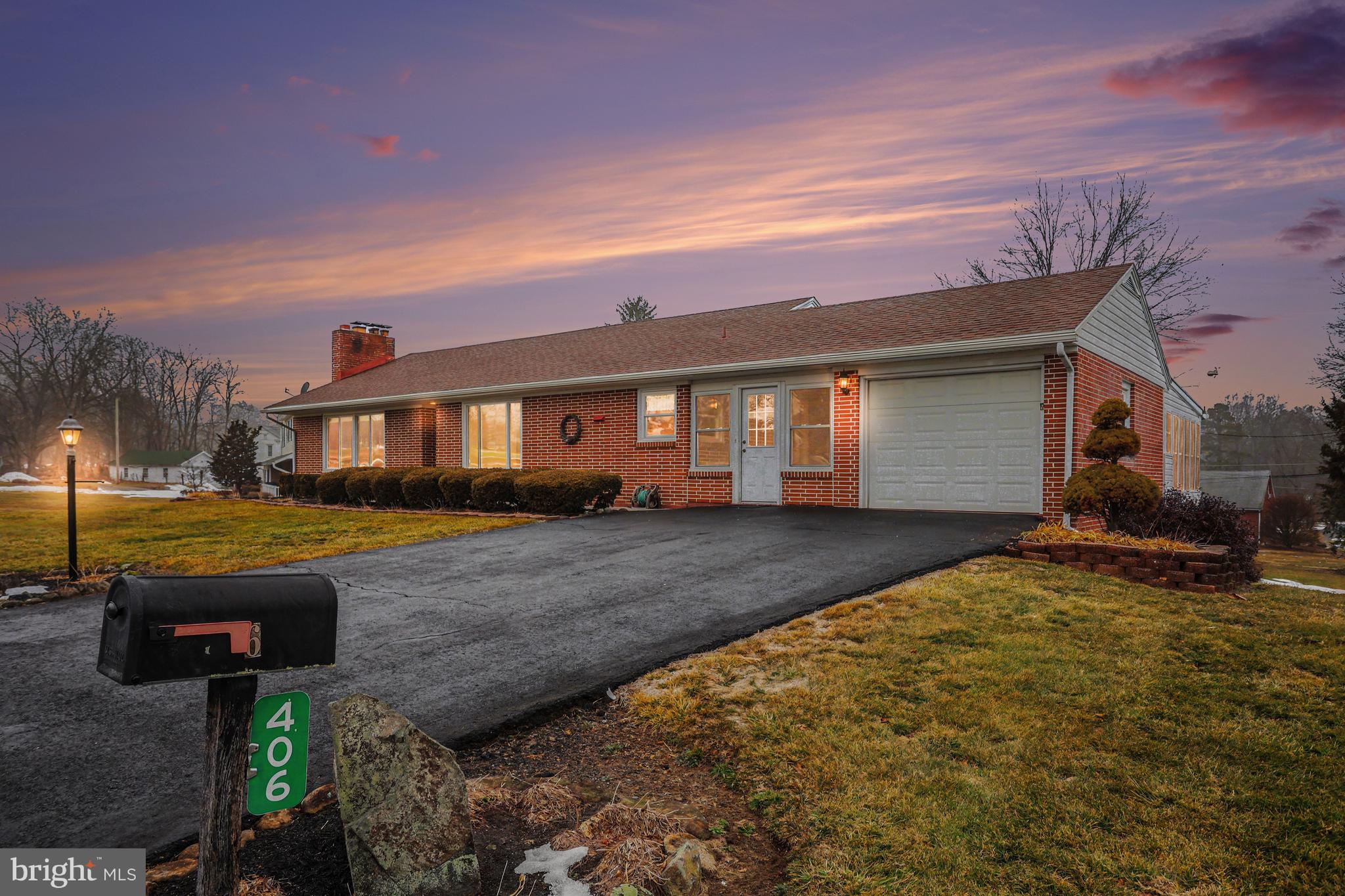 406 GOLF CLUB AVENUE