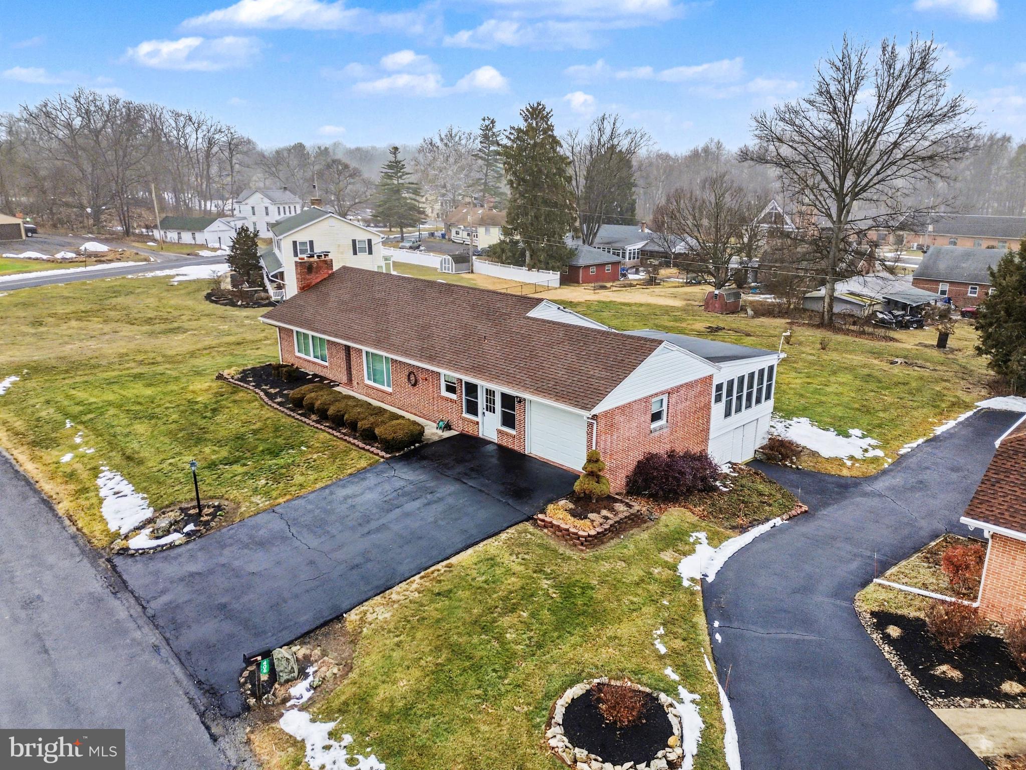 DILLSBURG - Residential