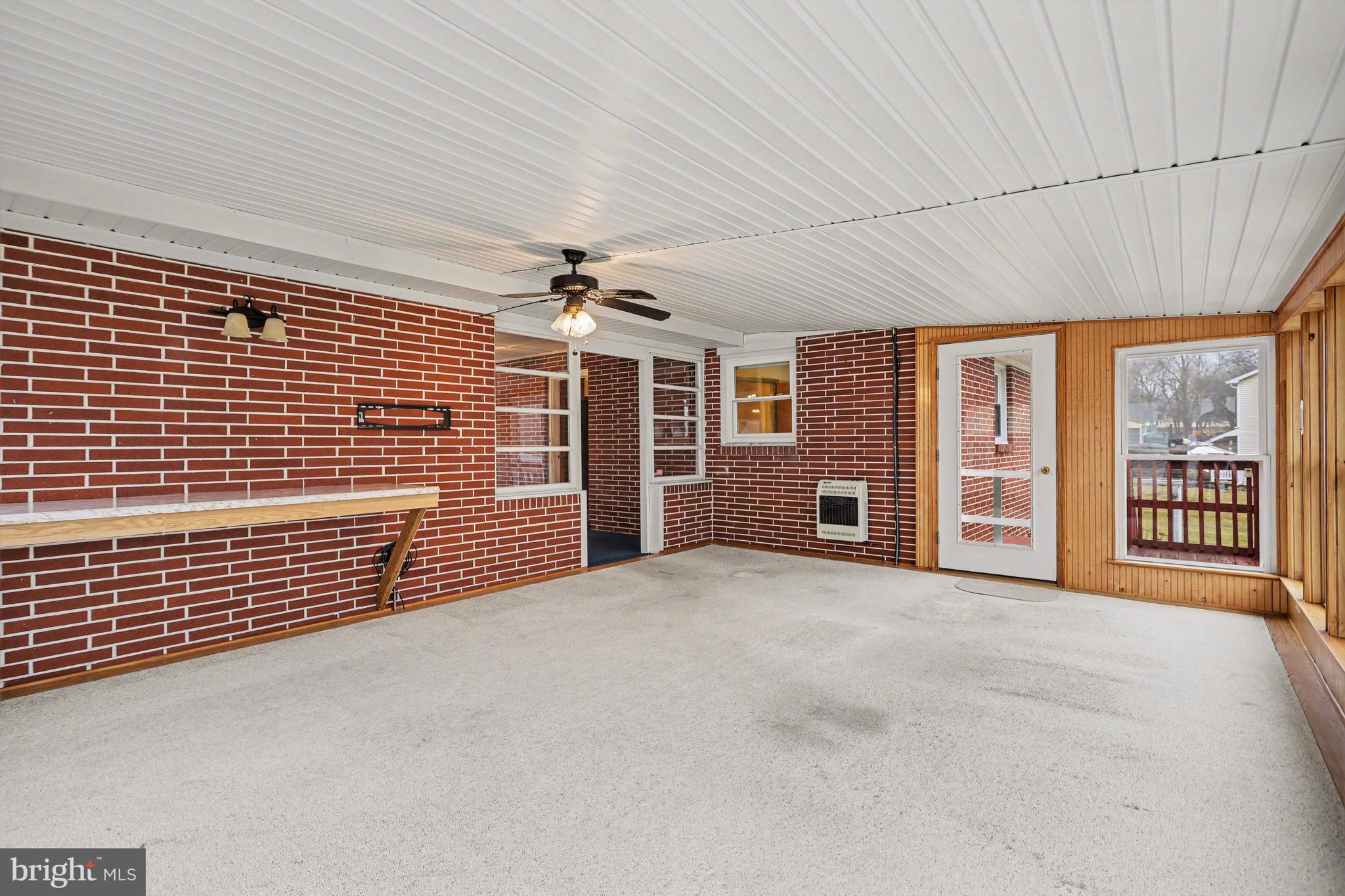 DILLSBURG - Residential