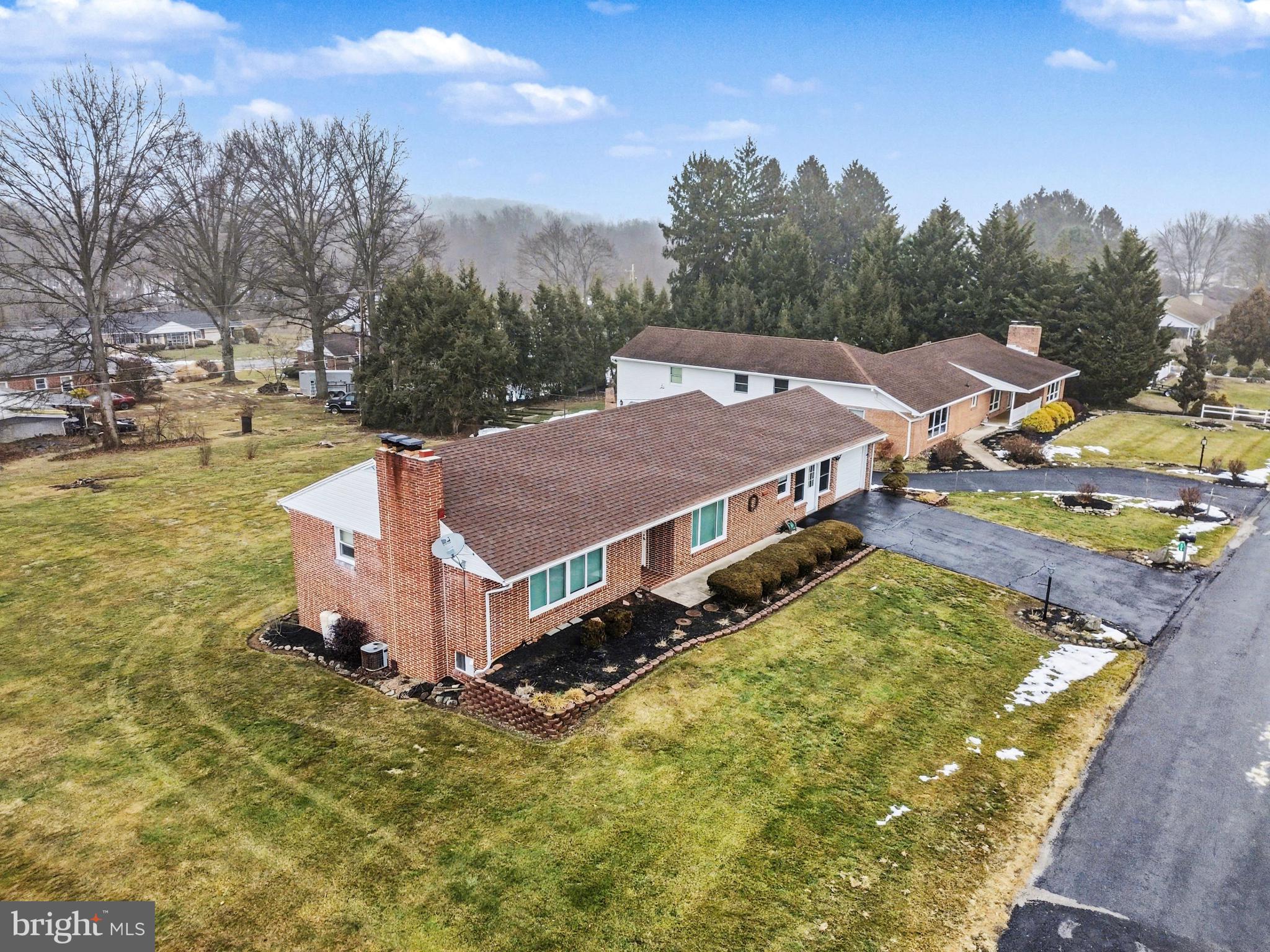 DILLSBURG - Residential