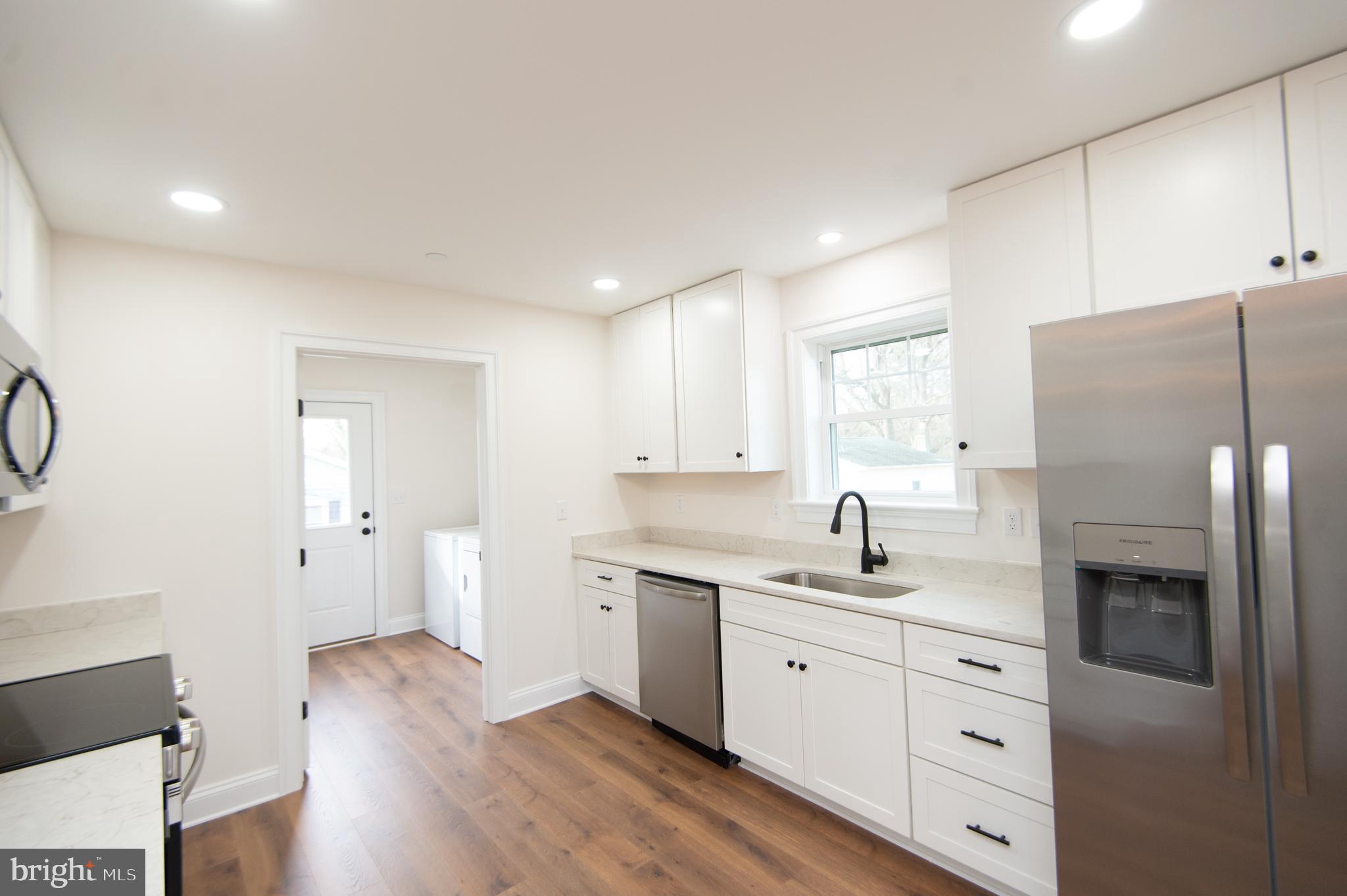 SECRETARY - Residential