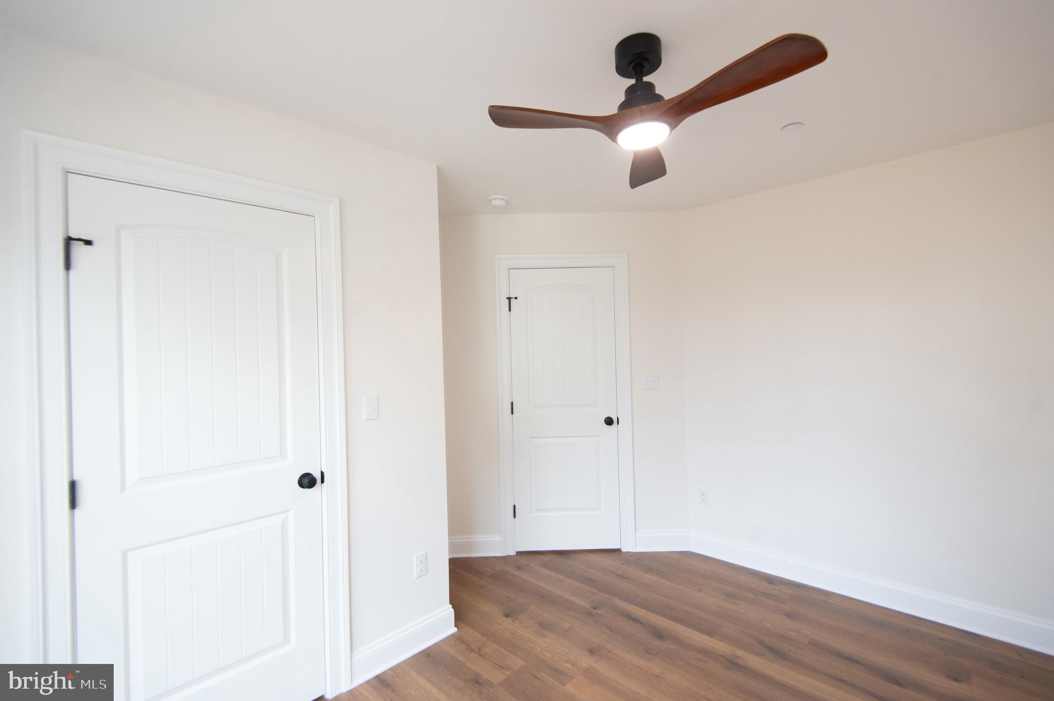 SECRETARY - Residential