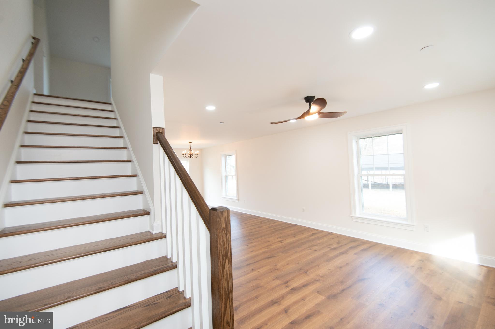 SECRETARY - Residential