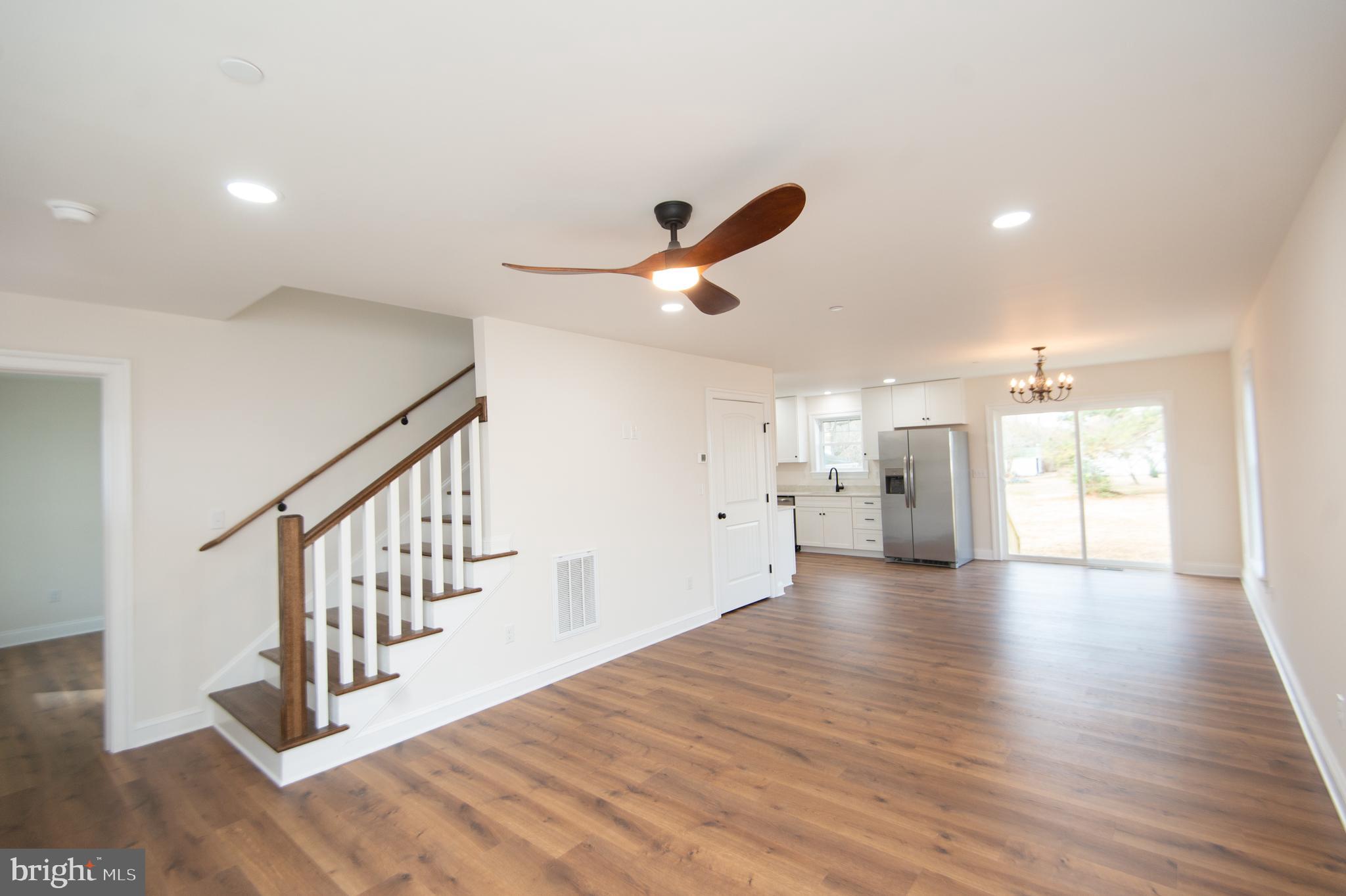 SECRETARY - Residential