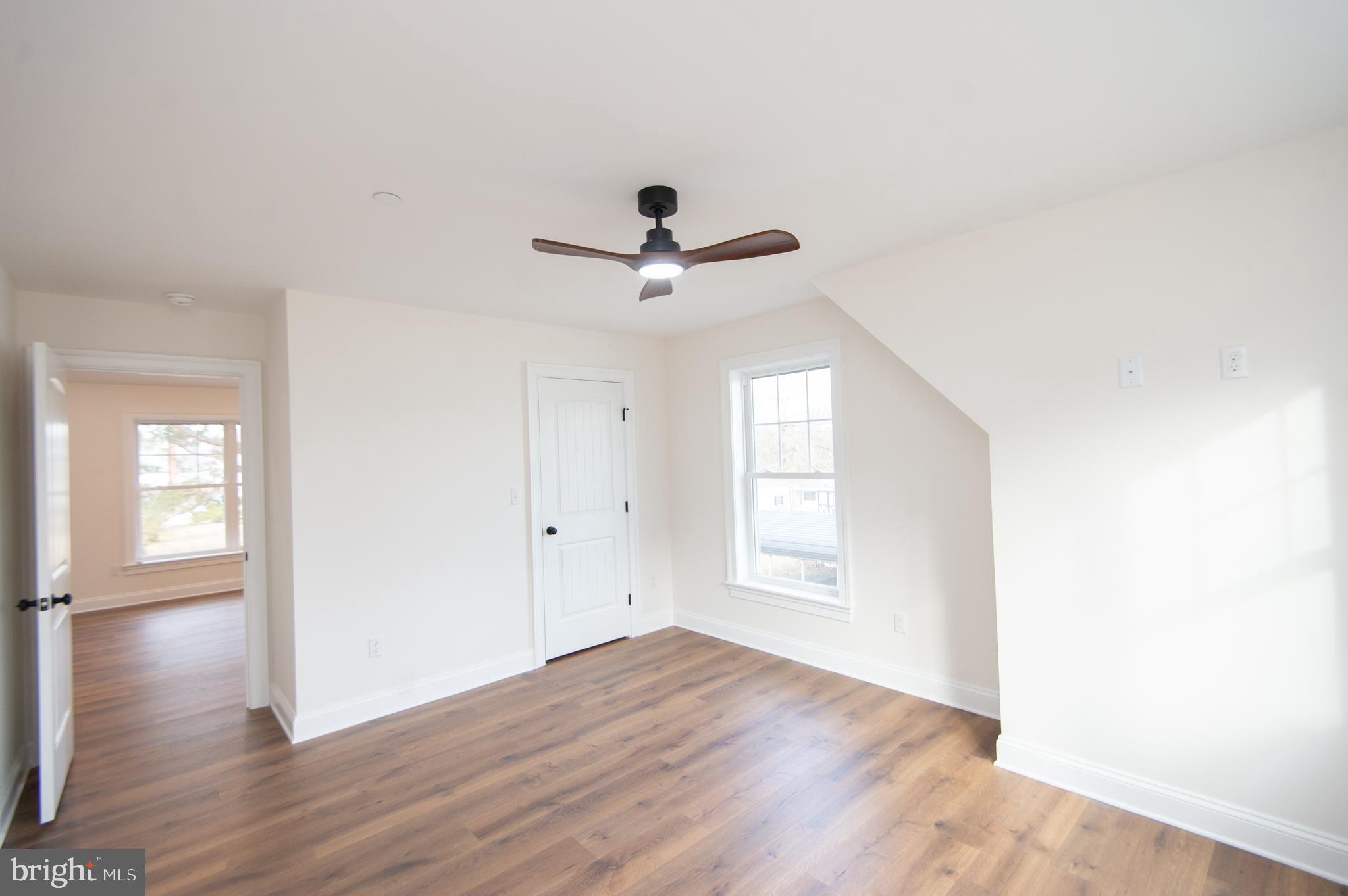 SECRETARY - Residential