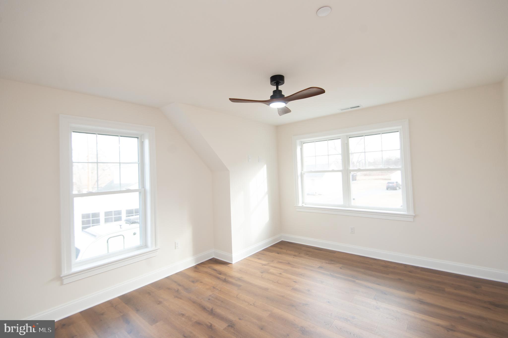 SECRETARY - Residential