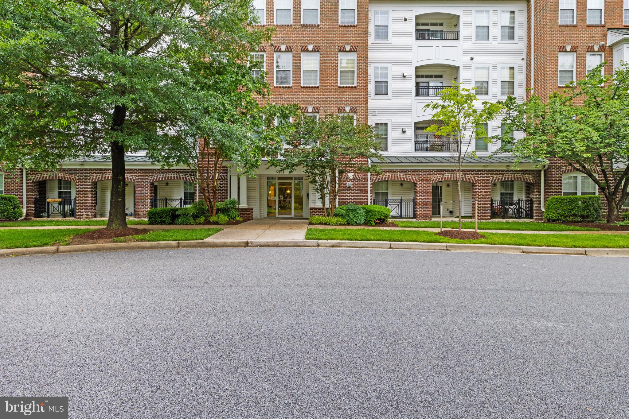 5801 CLIPPER LANE 403
