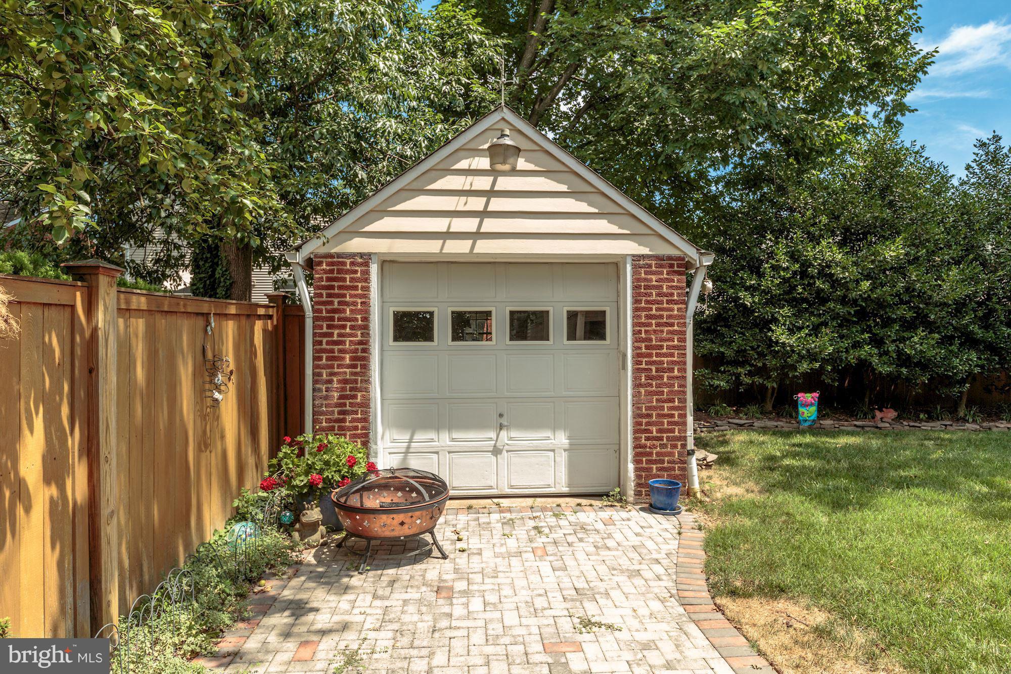 BRADDOCK HEIGHTS - Residential