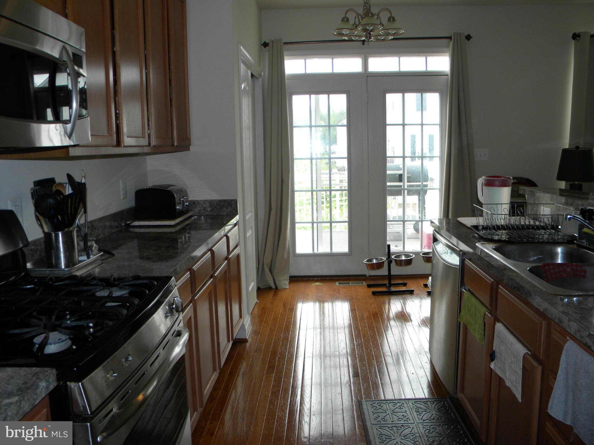 RIVER OAKS - Residential