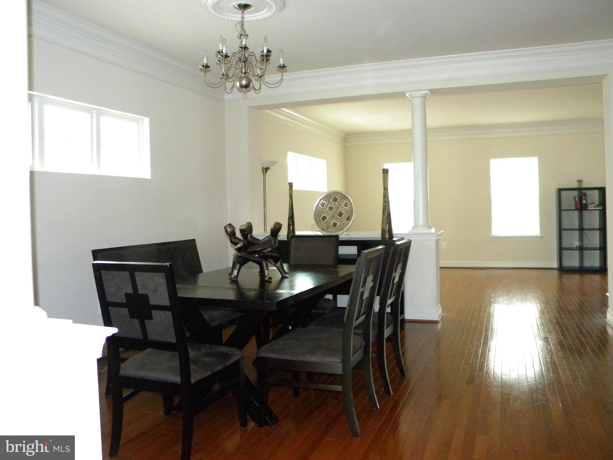 RIVER OAKS - Residential