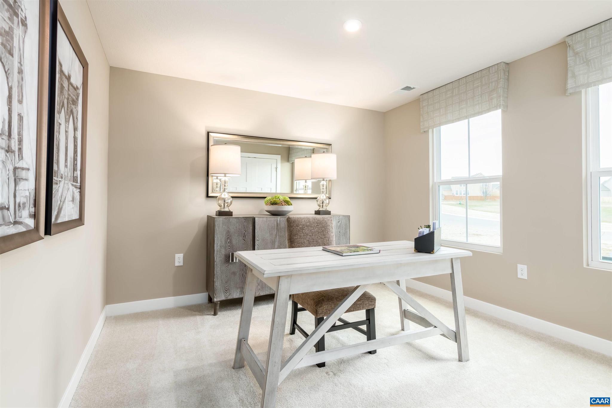 48 GUNNISON DR