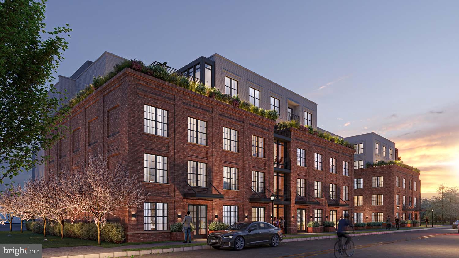 805 N COLUMBUS STREET 102