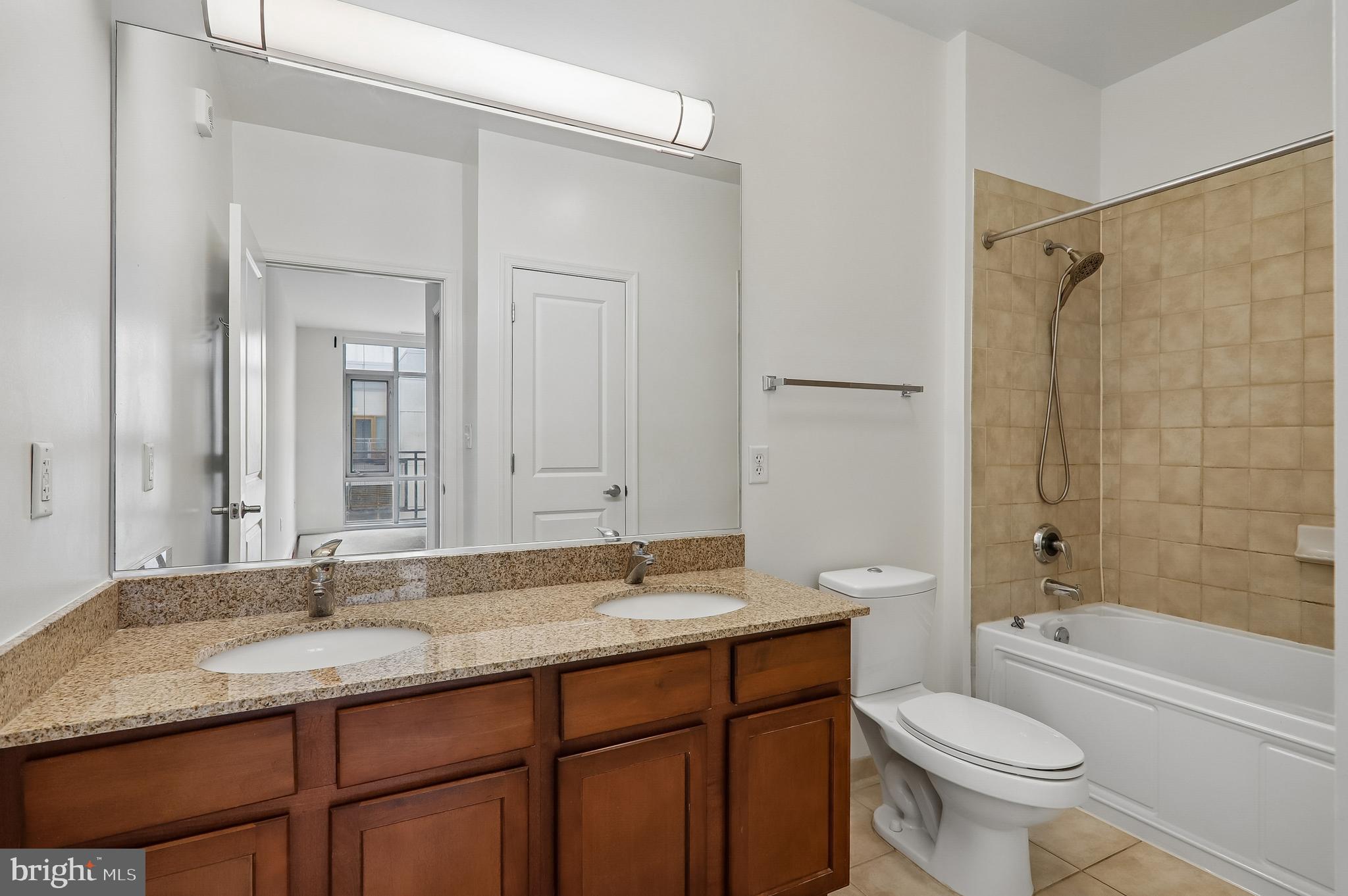 ONE INDEPENDENCE PLAZA A - Residential