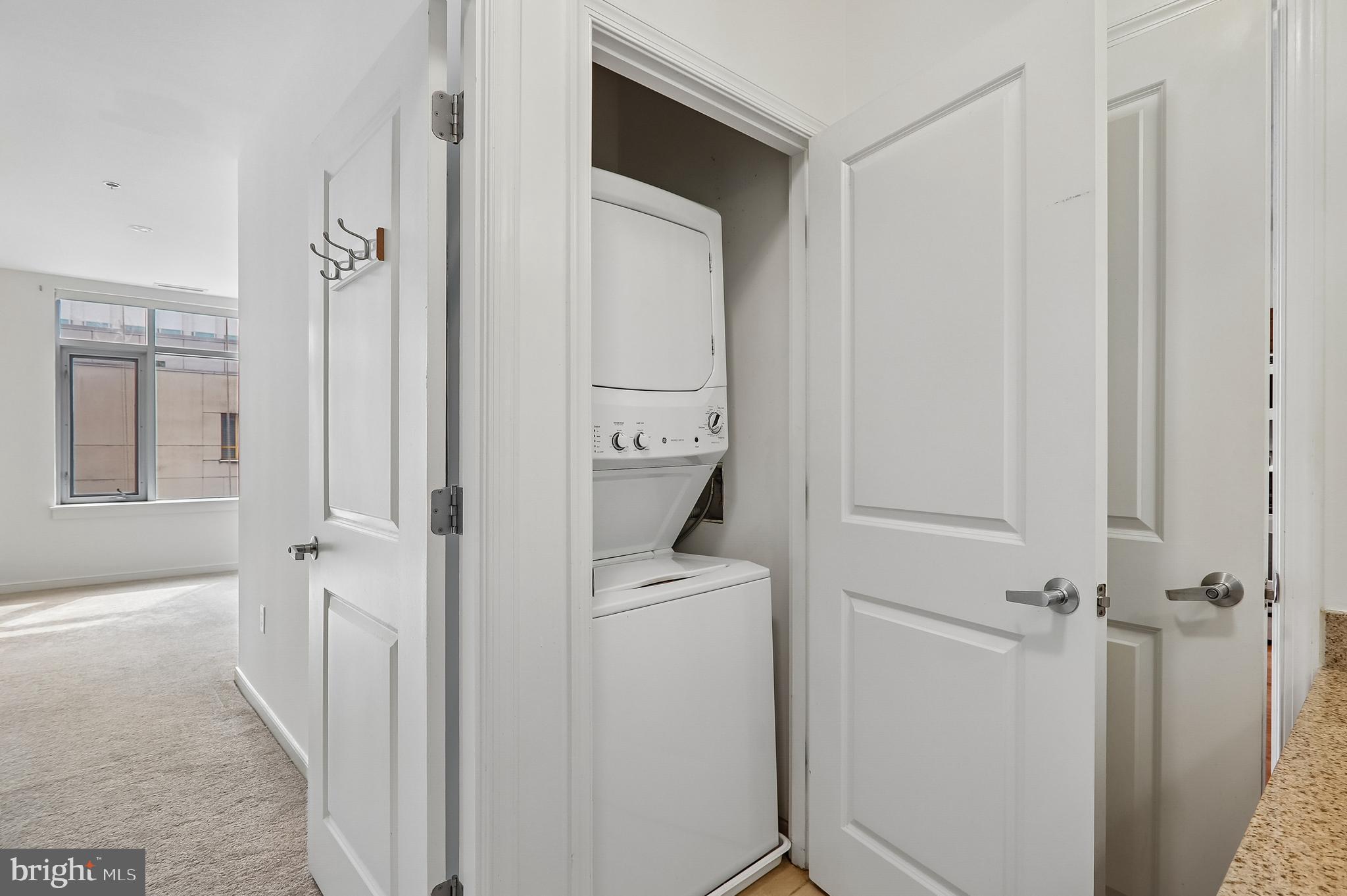 ONE INDEPENDENCE PLAZA A - Residential